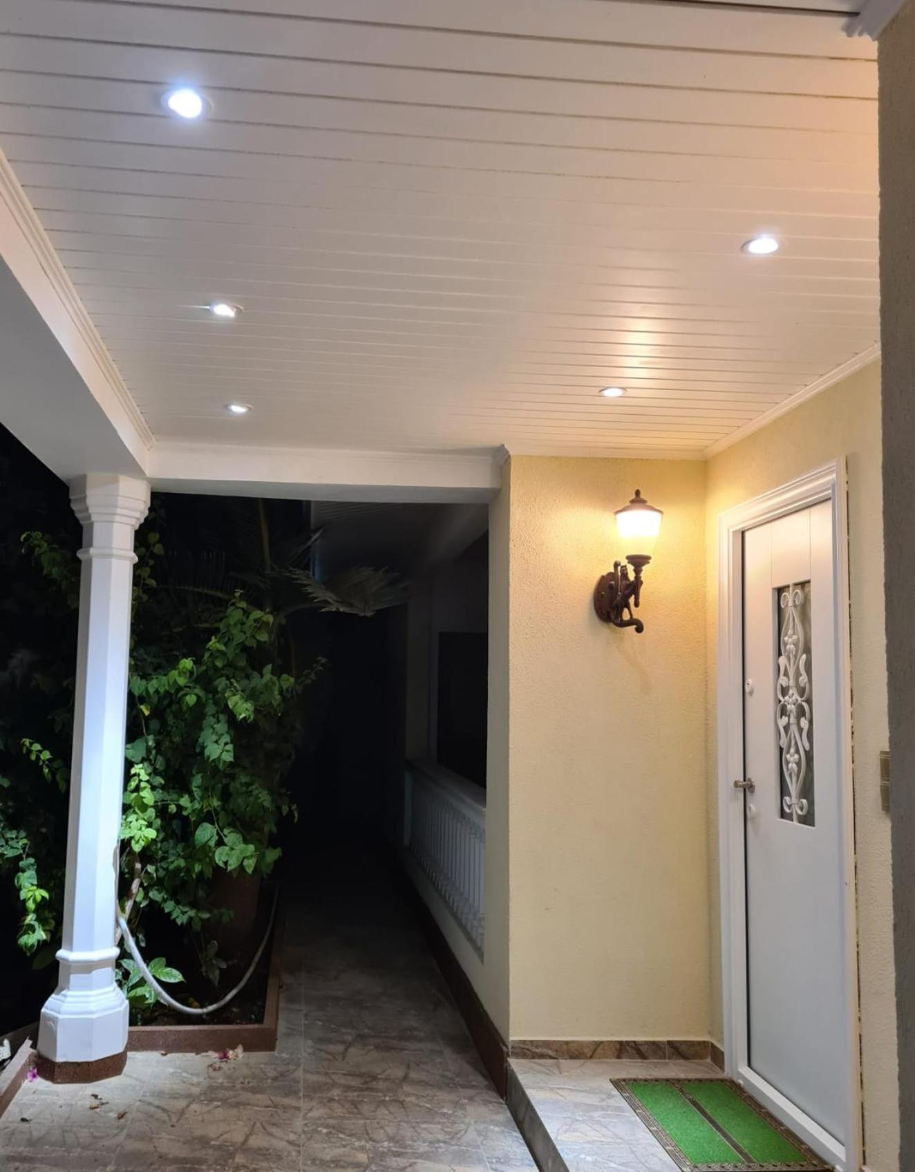 RDR Apartments