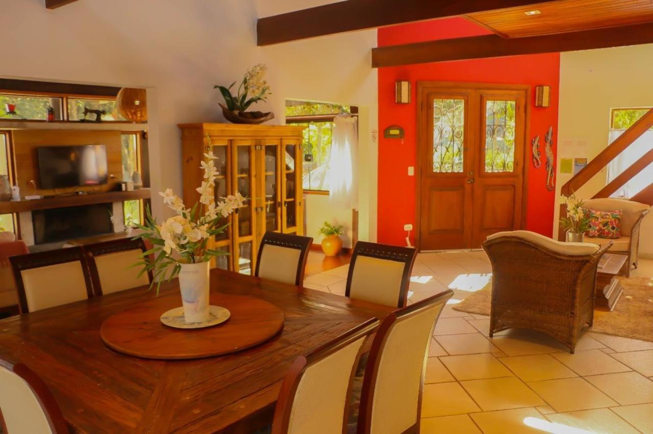 Casa em condomínio de luxo - Patrimônio 352
