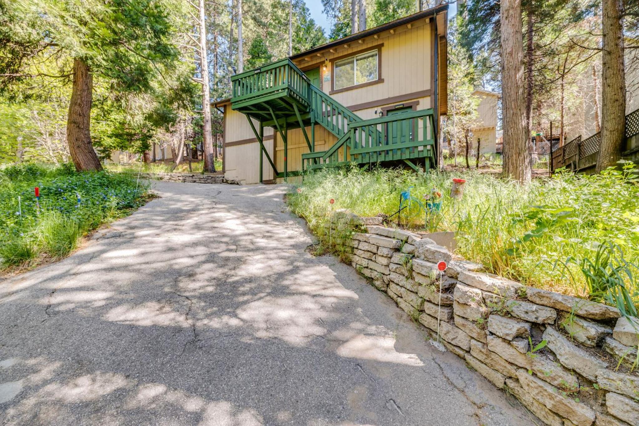 Modern Cabin steps away from Bars and Fine Dining view 5