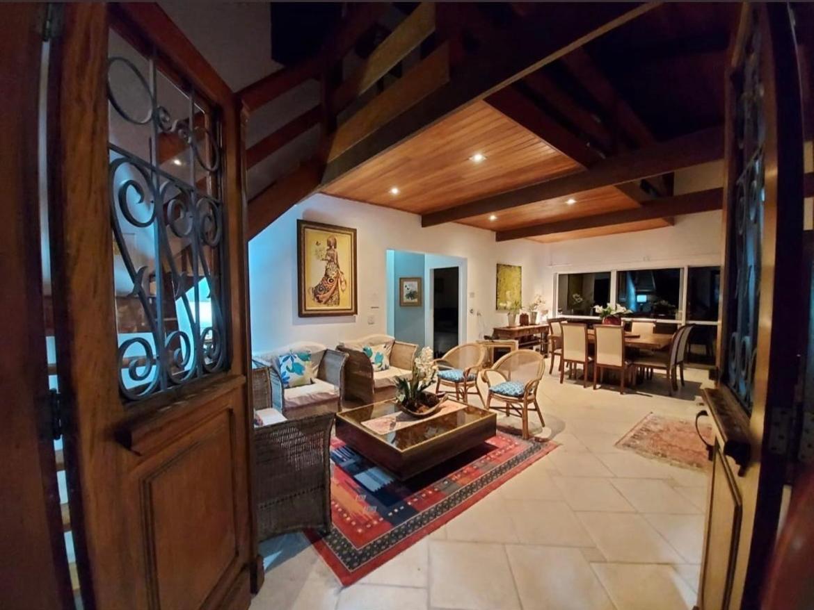 Casa em condomínio de luxo - Patrimônio 352