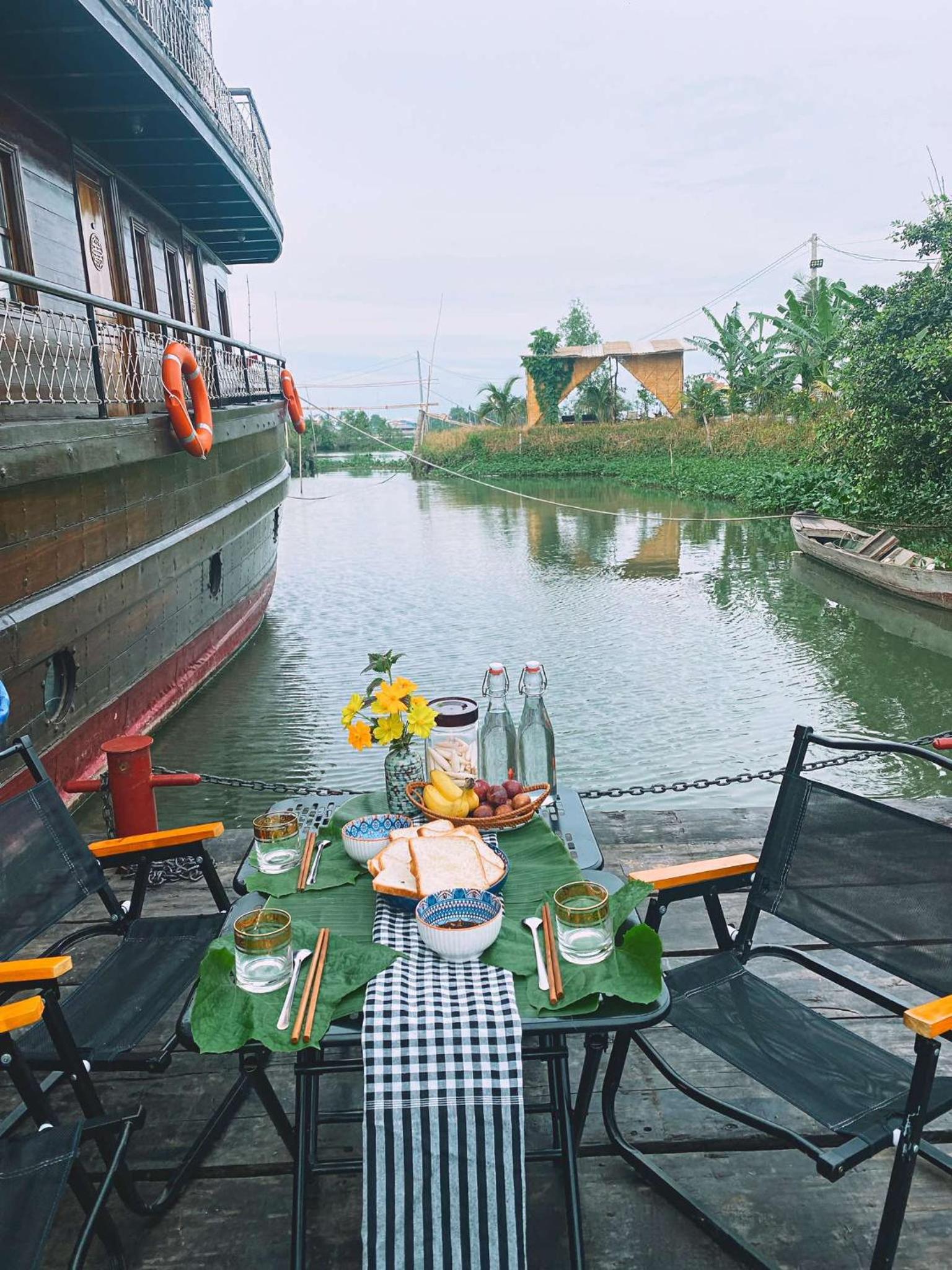 The Local Homestay Cồn Sơn