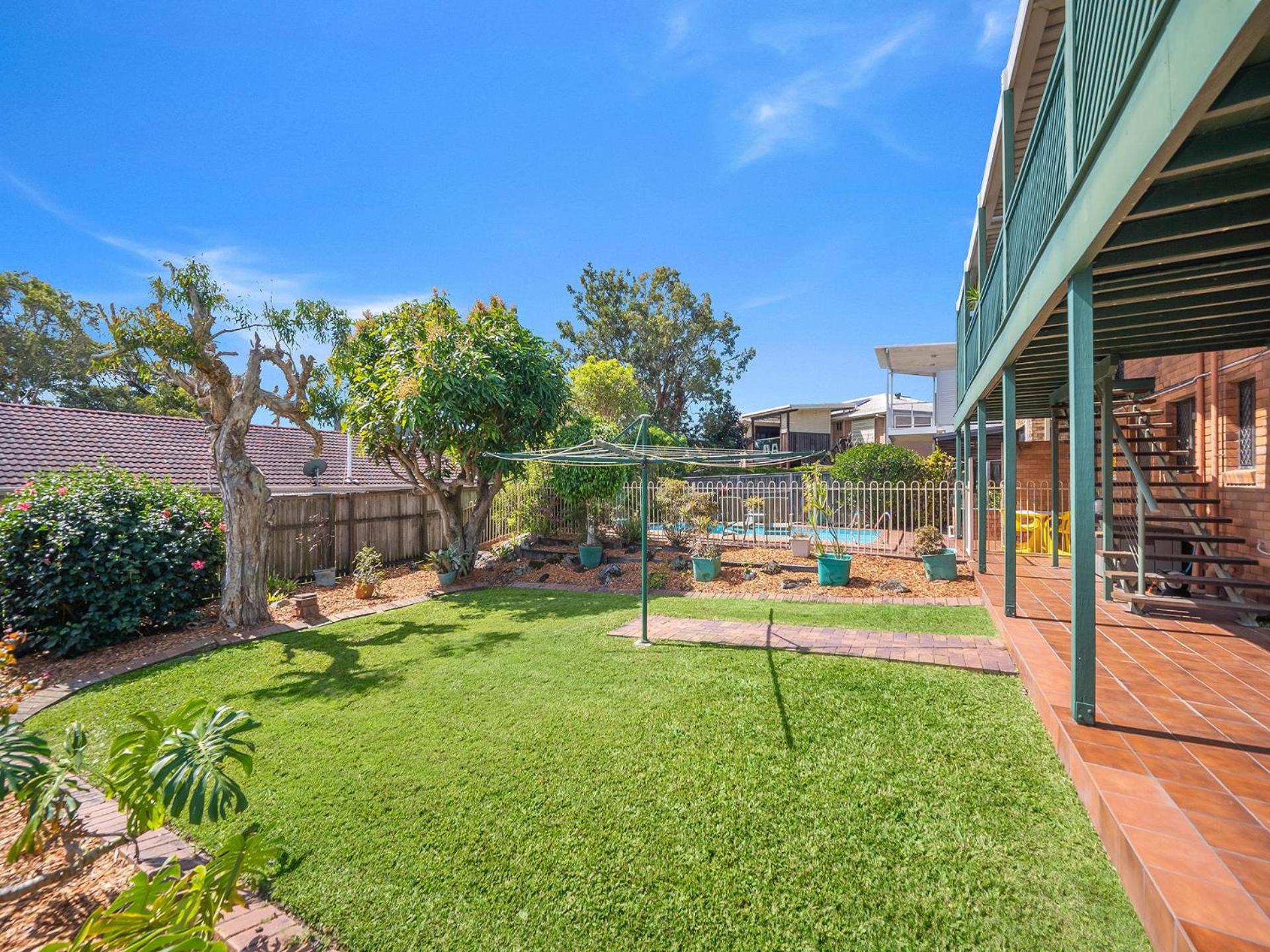 9 Rowell Street Battery Hill QLD