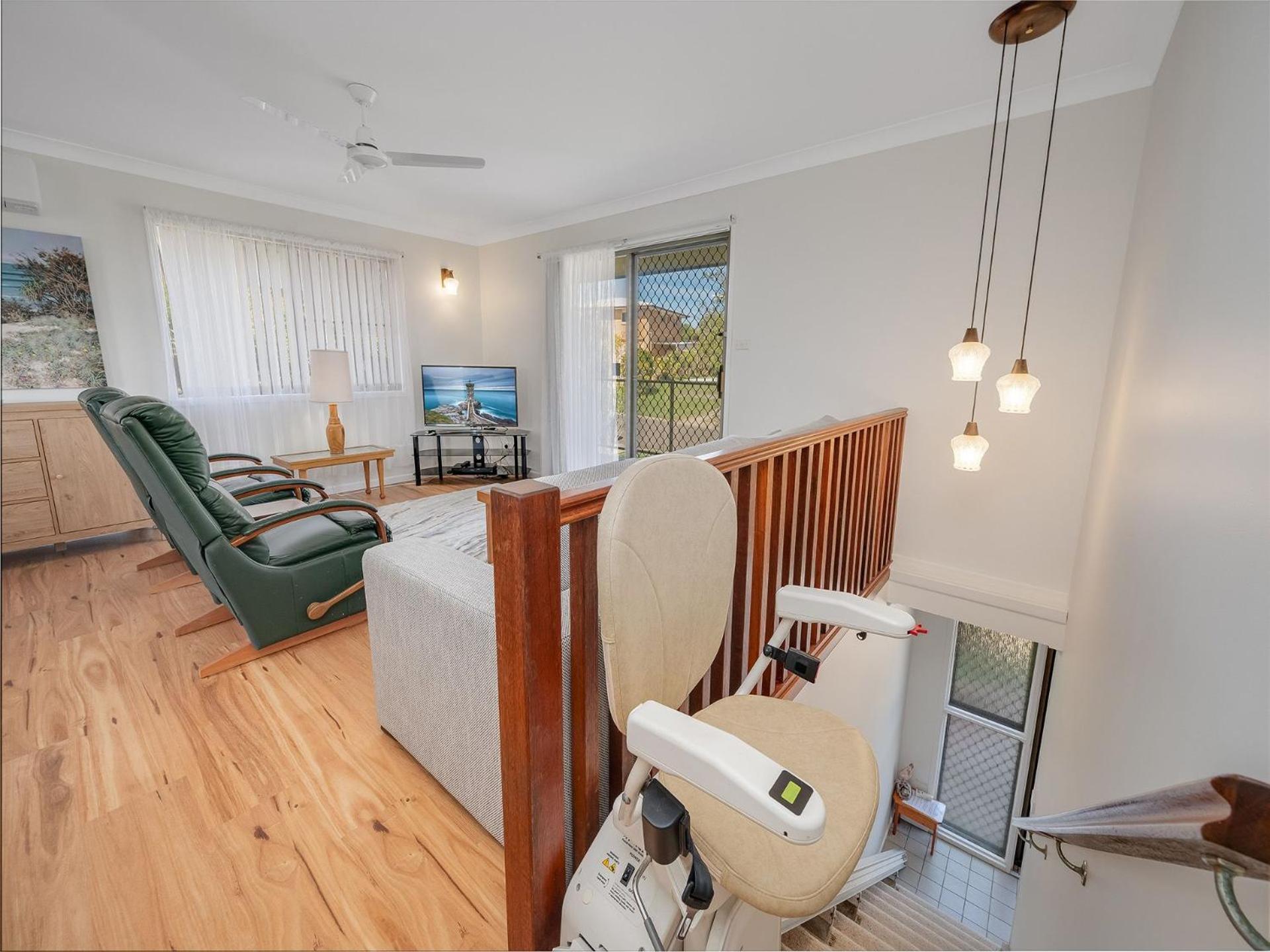 9 Rowell Street Battery Hill QLD