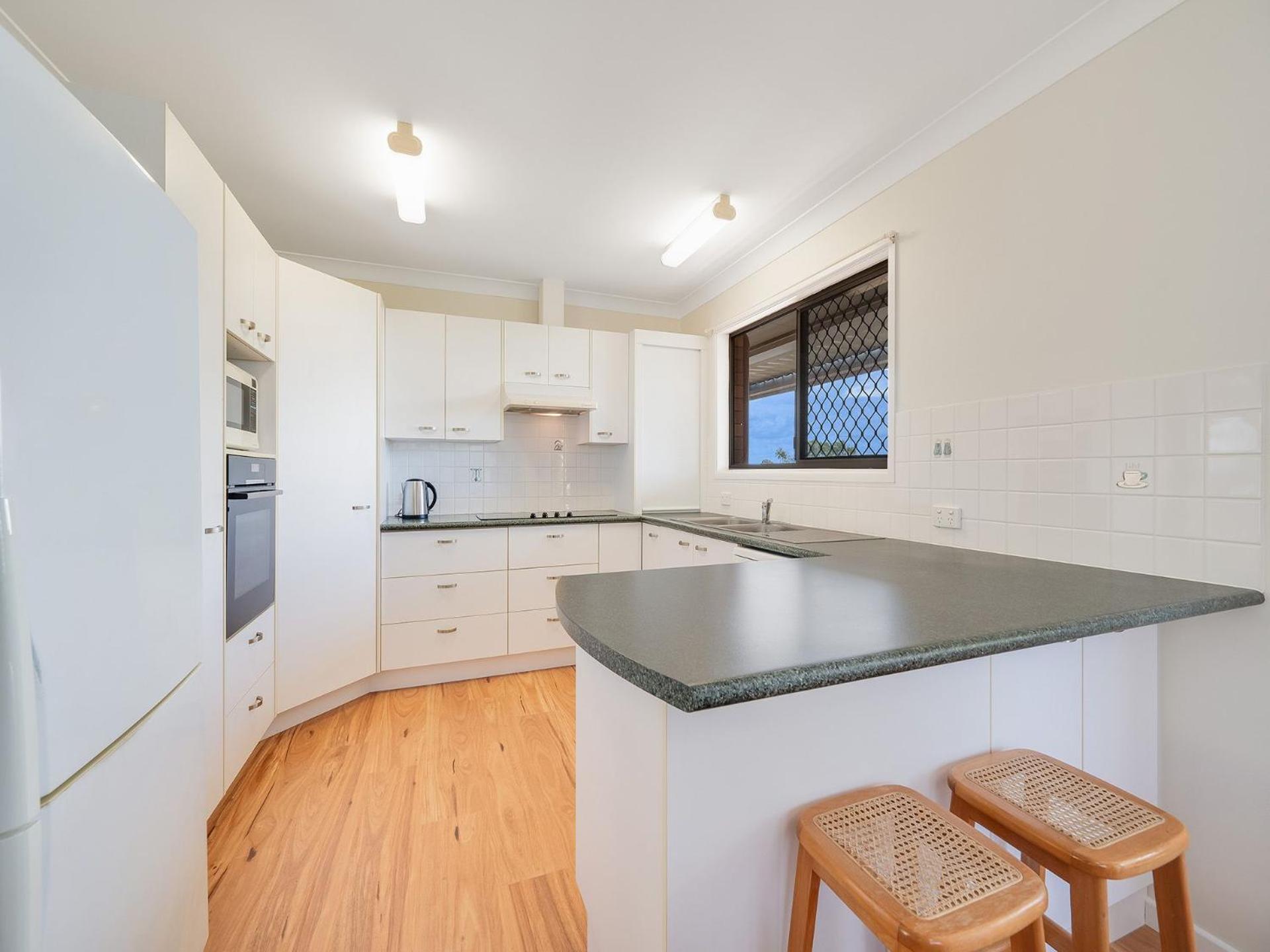 9 Rowell Street Battery Hill QLD