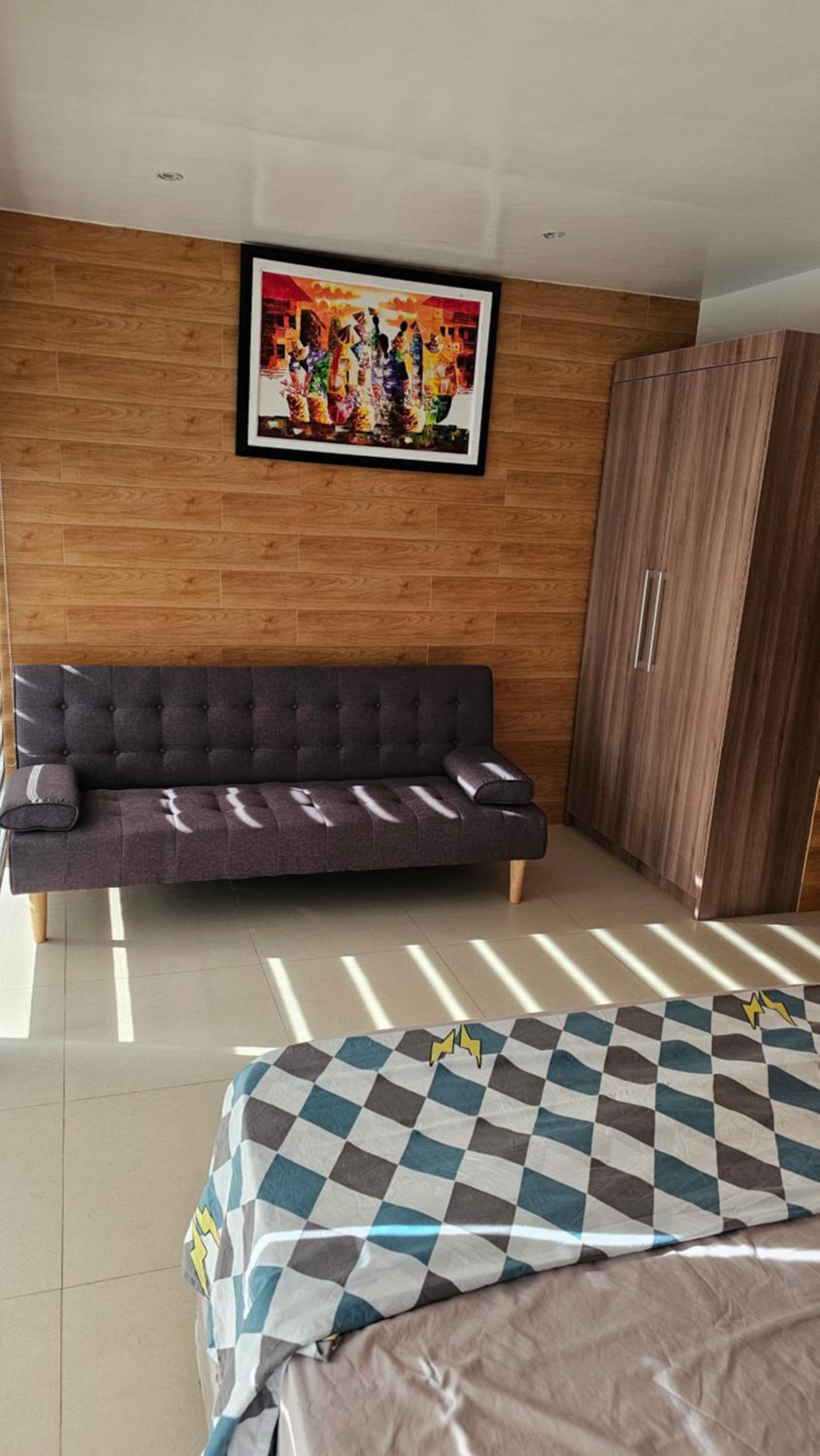 Lydia's House, Samal beach front apartments