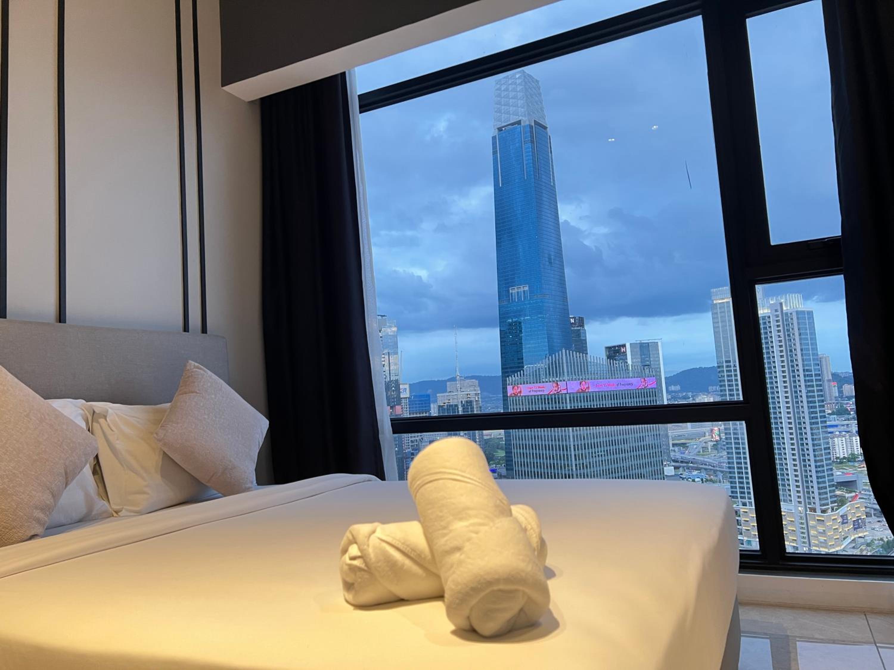 Axon suites Bukit bintang Rooftop Swimming pool