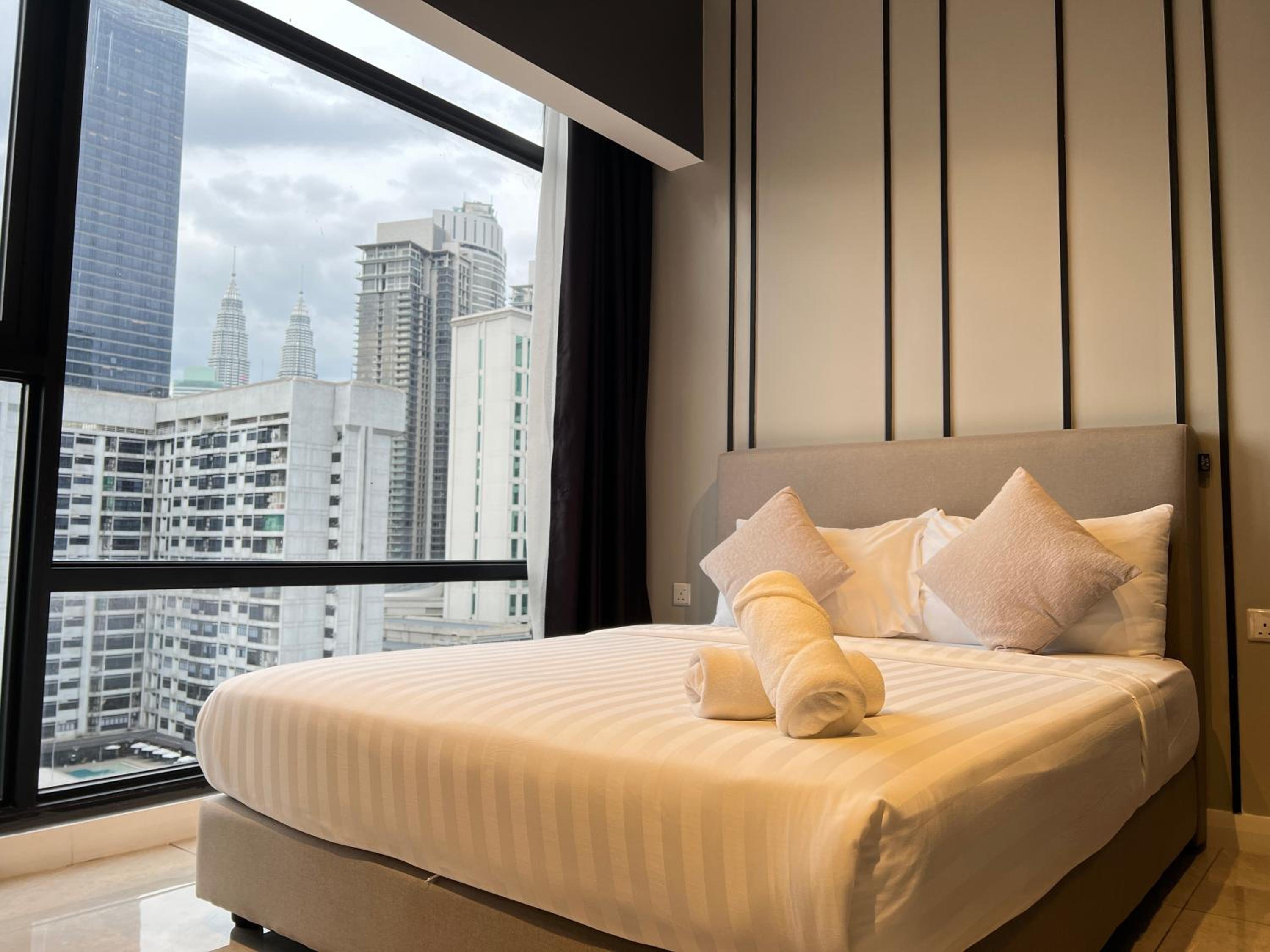 Axon suites Bukit bintang Rooftop Swimming pool