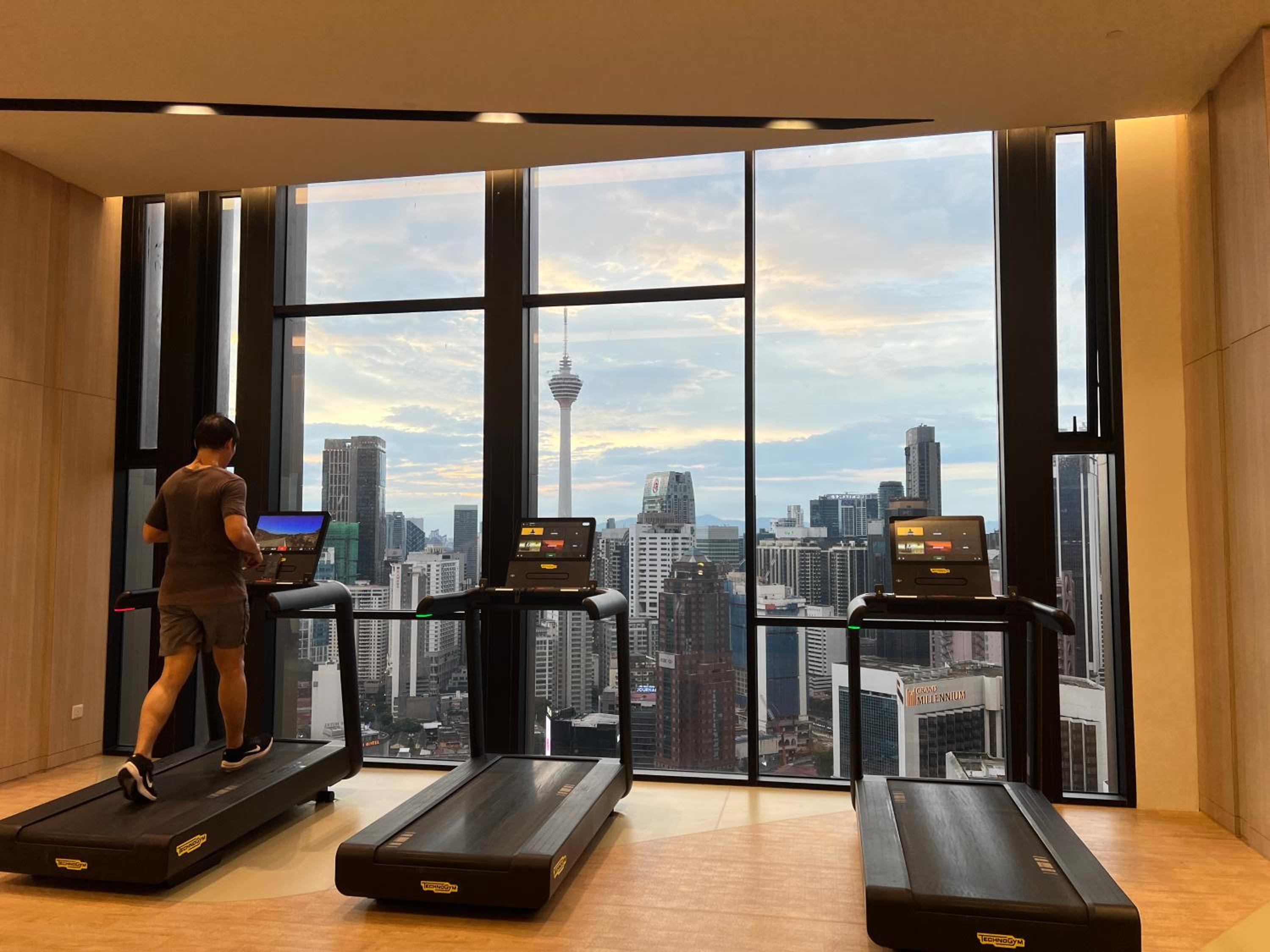 Axon suites Bukit bintang Rooftop Swimming pool
