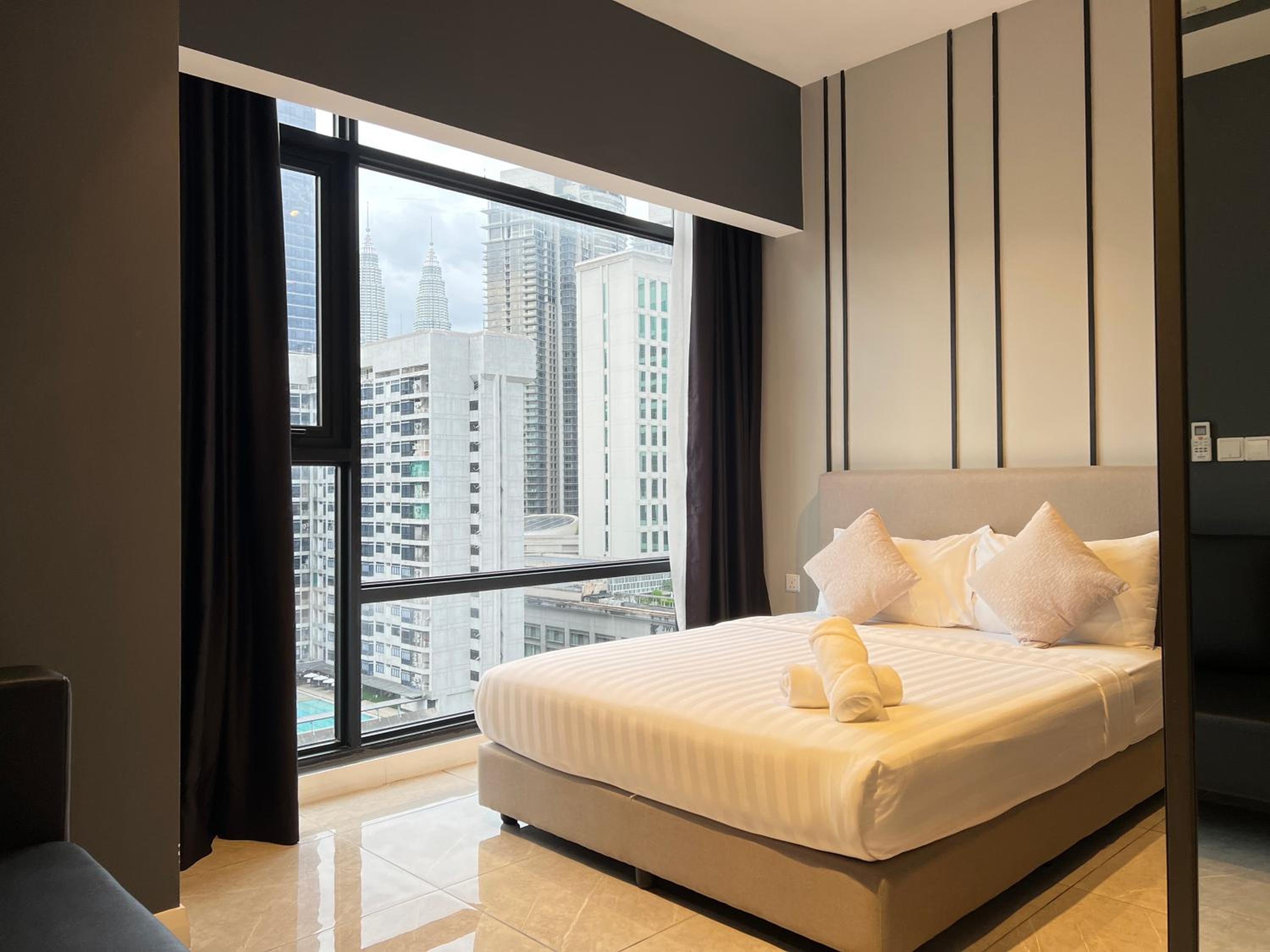 Axon suites Bukit bintang Rooftop Swimming pool