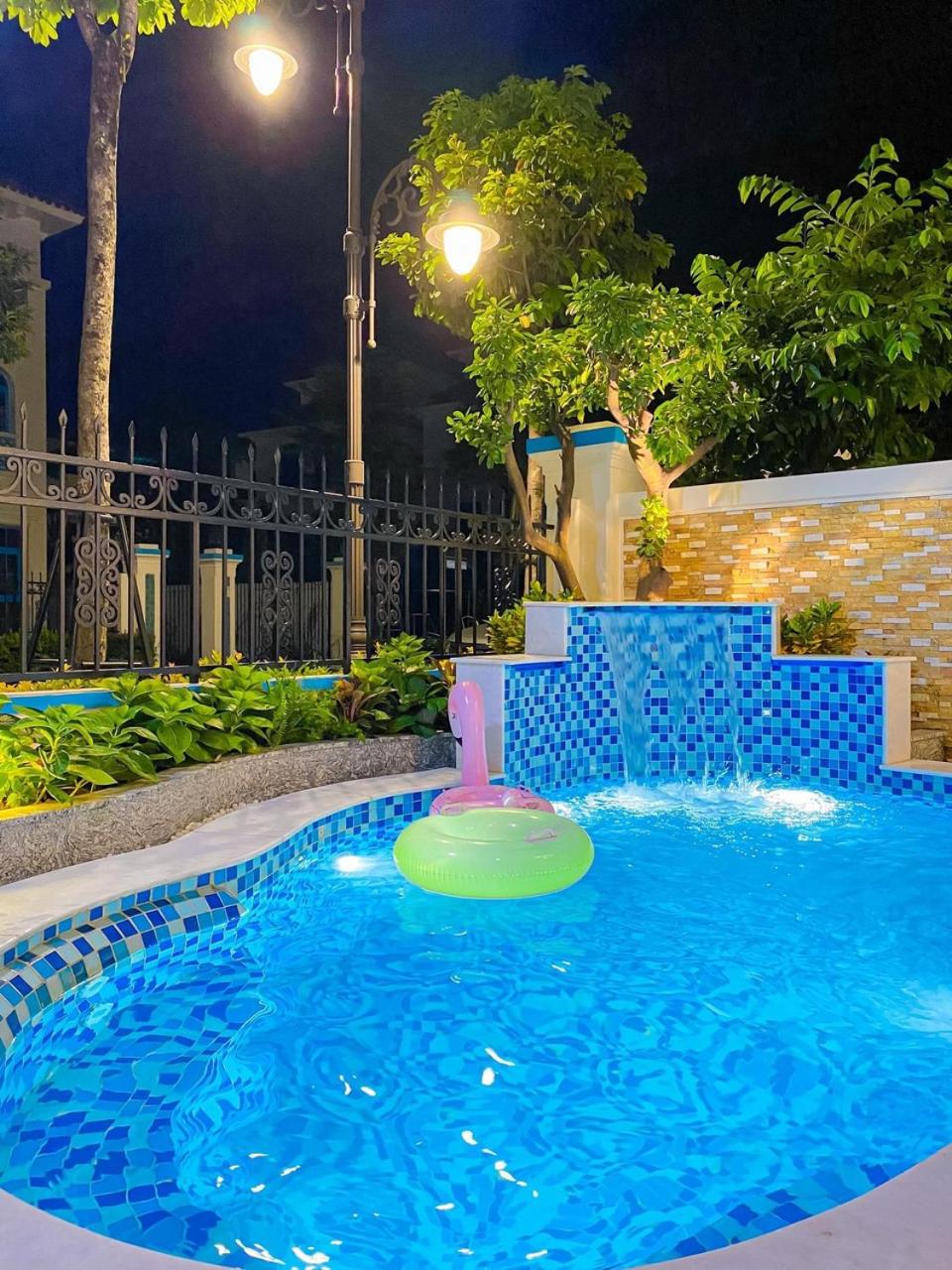 Chuỗi Villa Sunferia 7 phòng ngủ - Cạnh biển - Đầy đủ tiện Nghi - Bể bơi - trung tâm Bãi Cháy