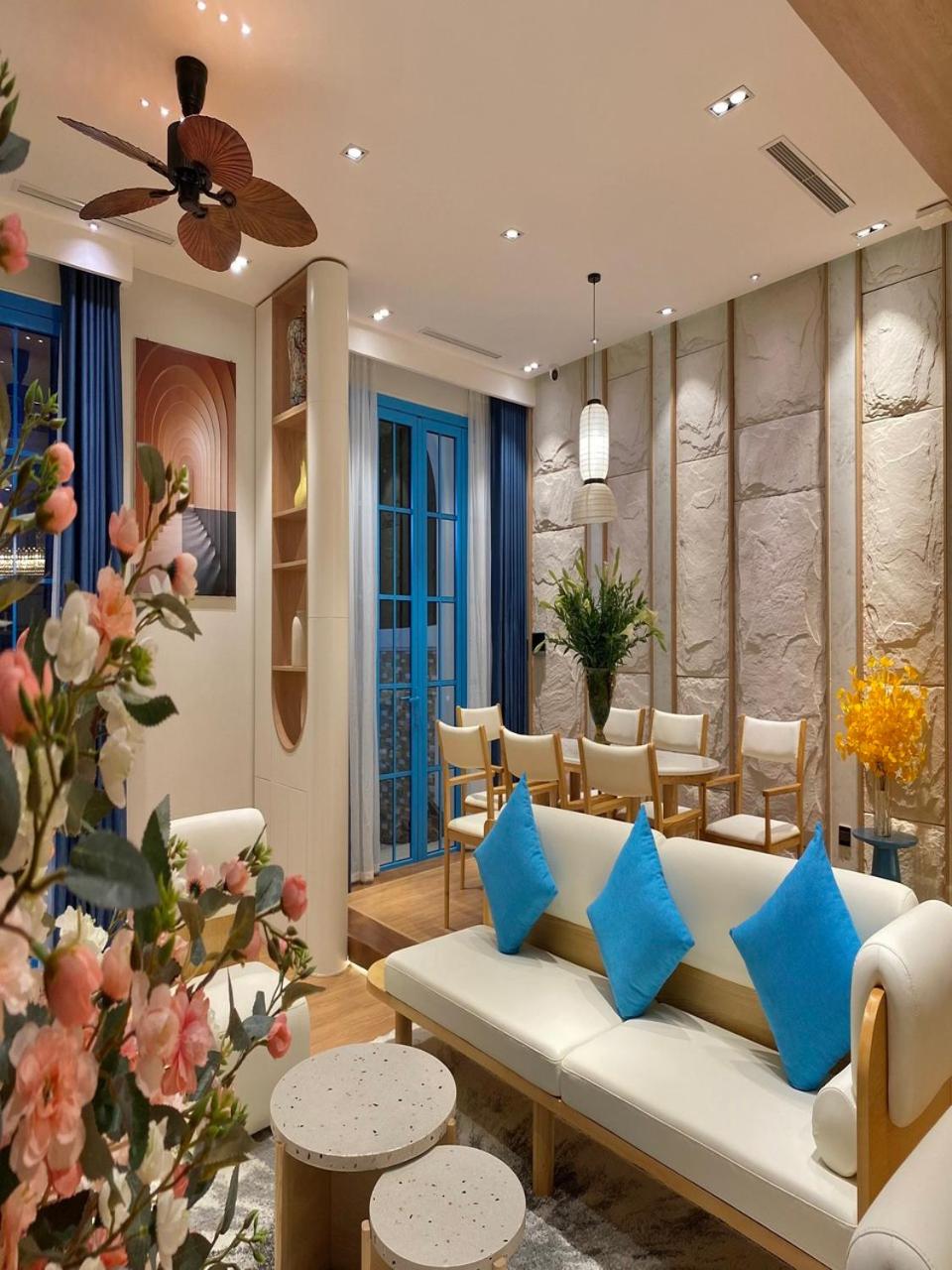 Chuỗi Villa Sunferia 7 phòng ngủ - Cạnh biển - Đầy đủ tiện Nghi - Bể bơi - trung tâm Bãi Cháy