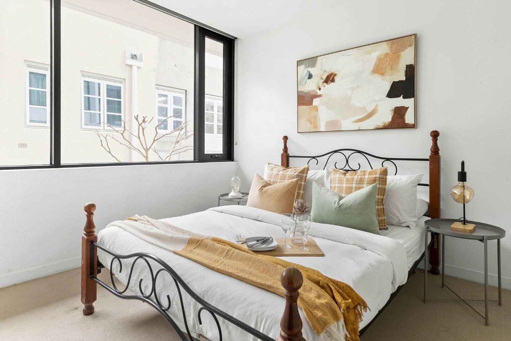 A Stylish & Comfy 2BR Apt Near Southern Cross