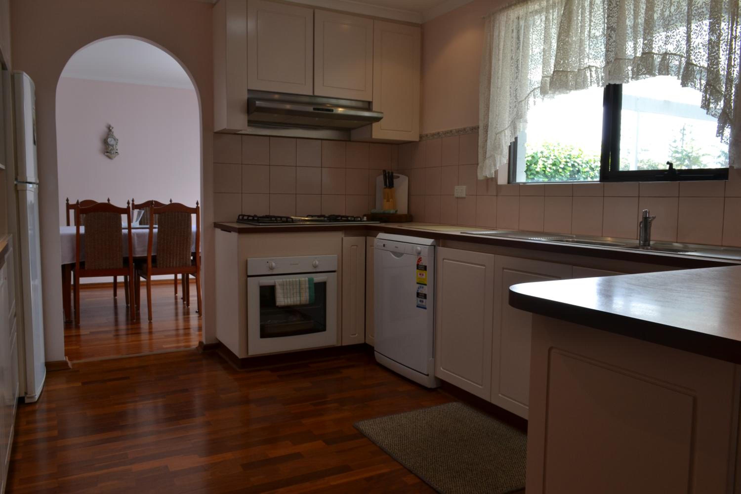 Dolphin Lodge Albany - Self Contained Apartments at Middleton Beach