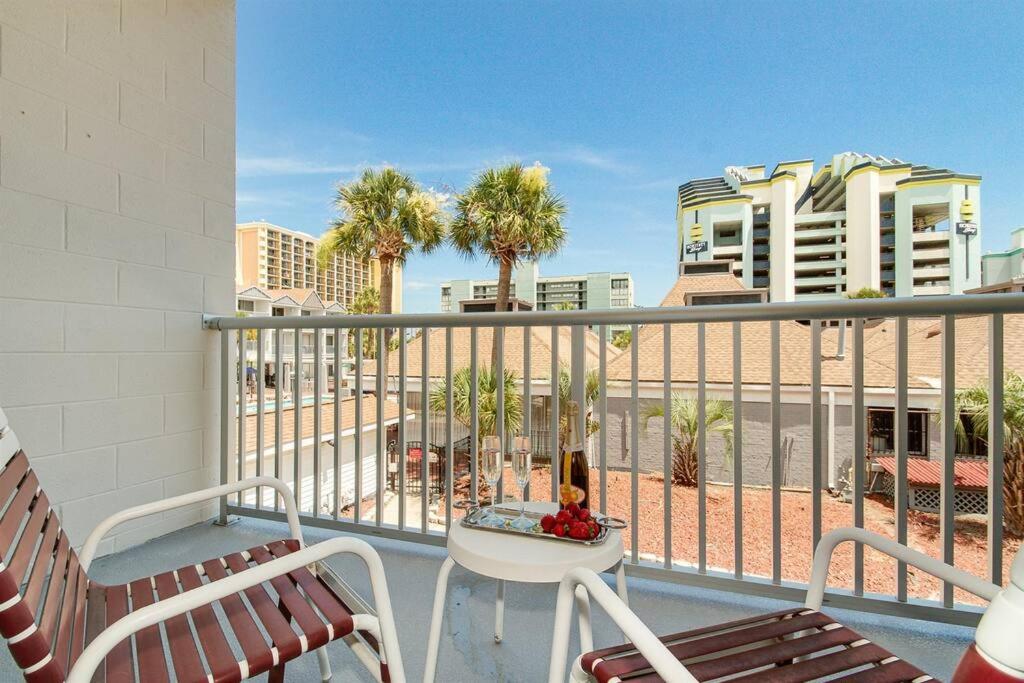 Hotel Comfortable Studio Suite with Full Kitchen! SJI 212 - Image 1