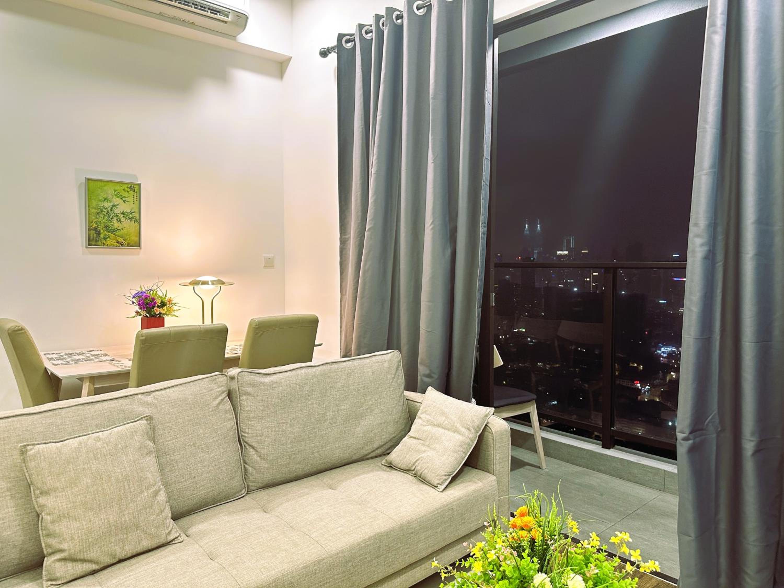 KLCC View 1BR cozy suite with Balcony Trion B5310 KL