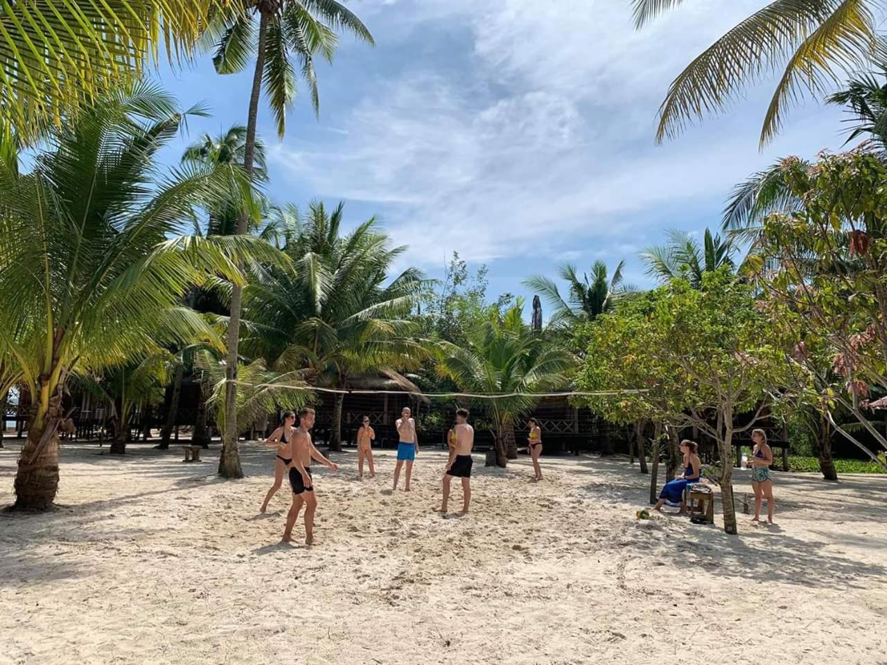 Salacia Palmbeach Hostel view 4