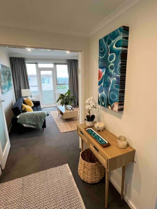 Penthouse in Sandringham with panoramic bay views