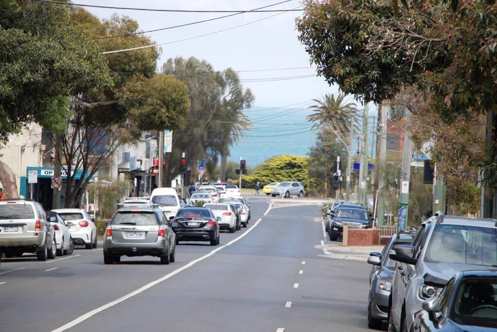 Penthouse in Sandringham with panoramic bay views