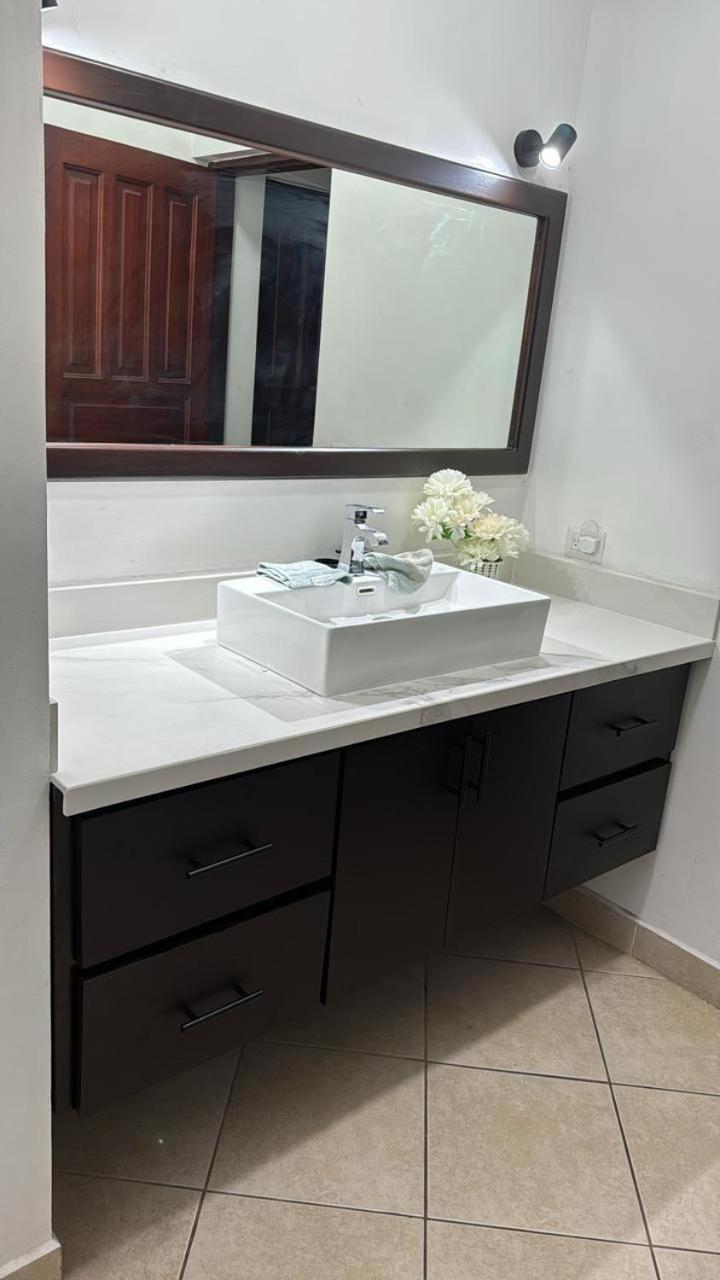 Beautiful newly refurbished 2 bedroom 2 Bathroom 2nd floor condo
