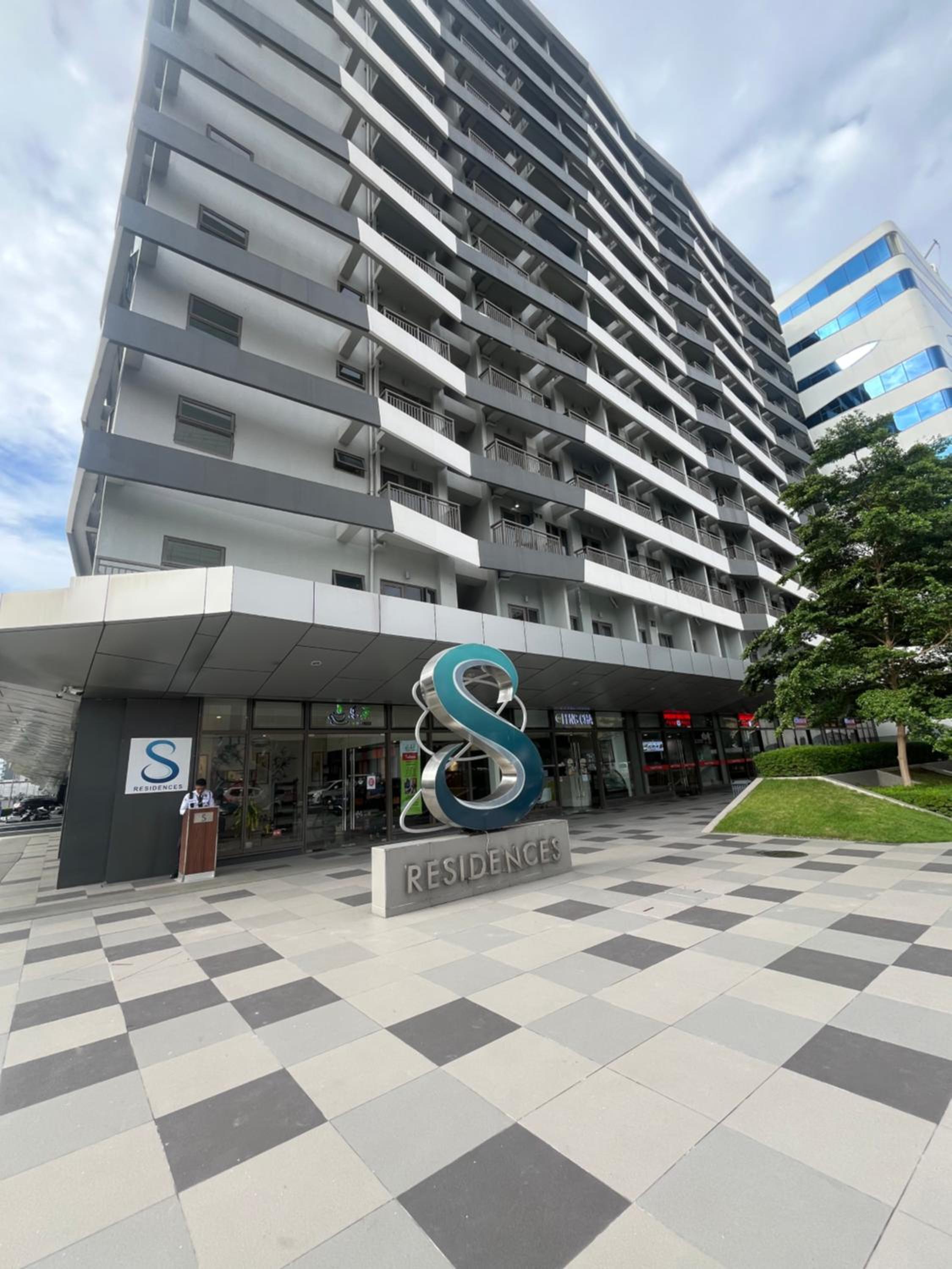 S Residences Condo Near MOA PICC Airport view 2