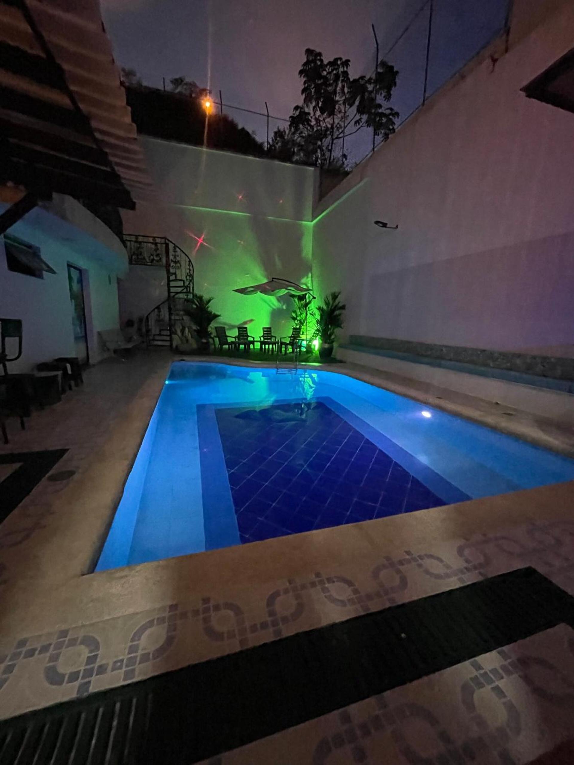The View Hostel & Lounge