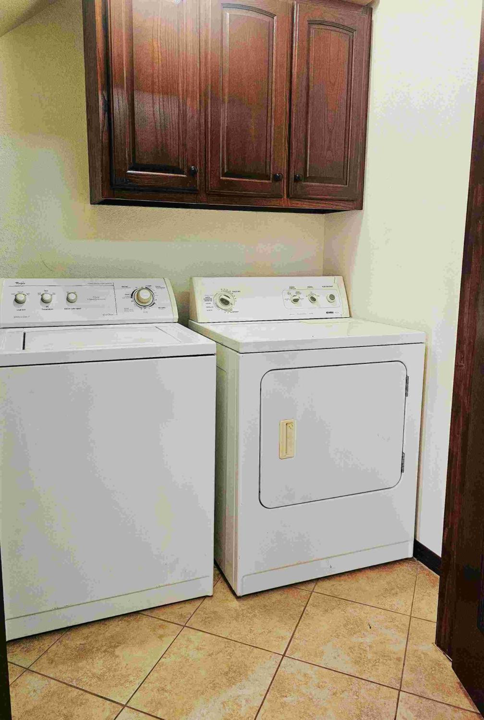 Apartment near University view 4