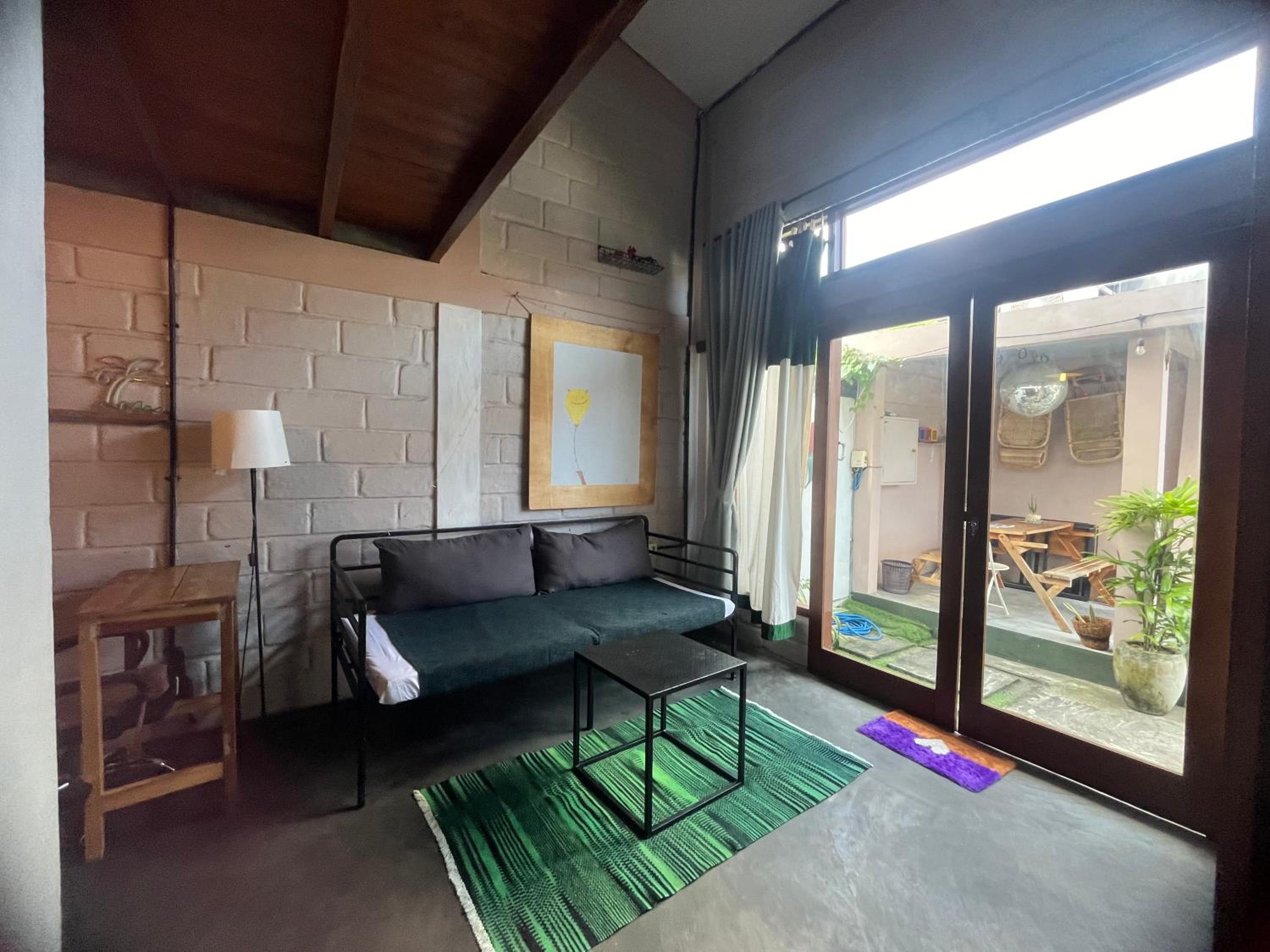 Surf Loft with Private Kitchen and Shared Pool Canggu view 4