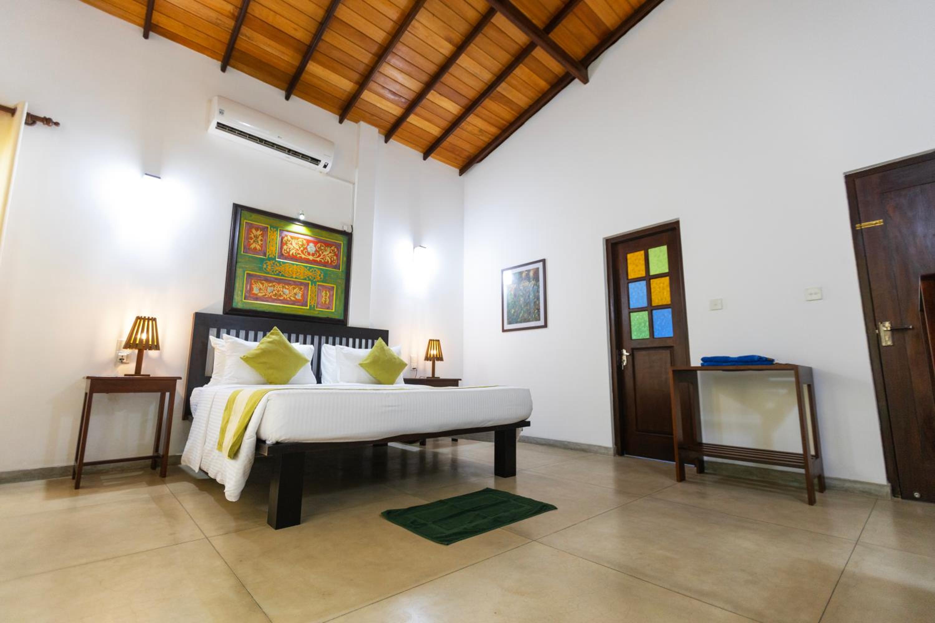 THE Mangrove cave Hotel