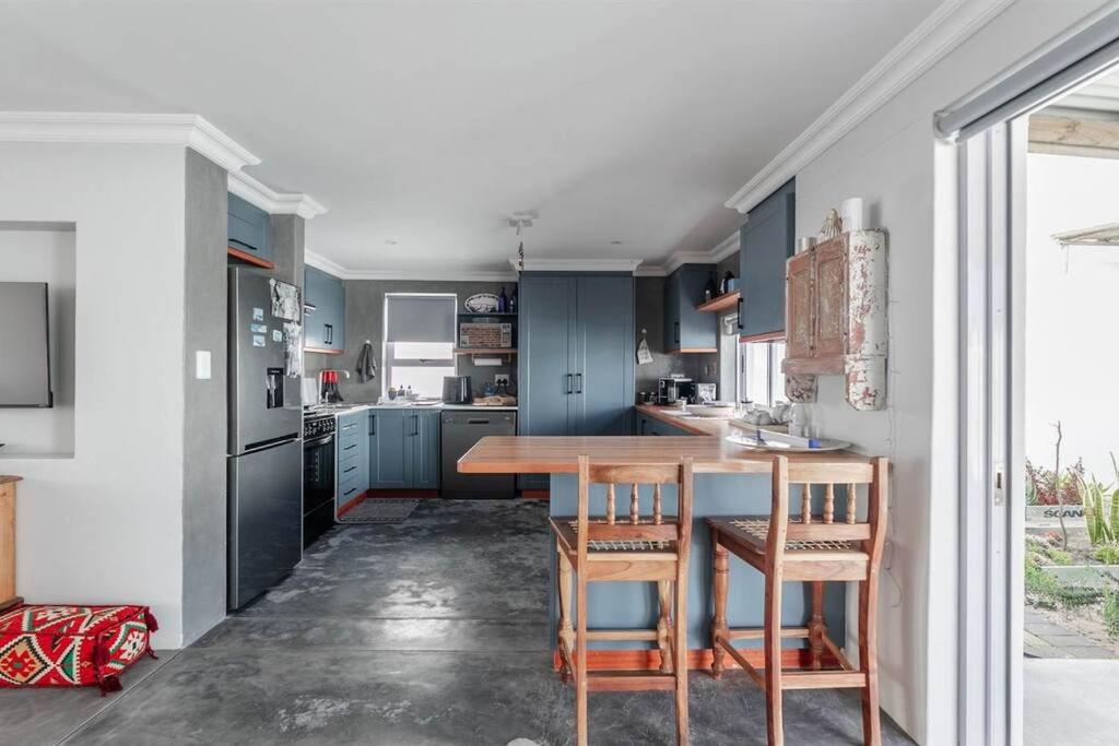 Stylish Coastal Retreat in Paternoster view 5