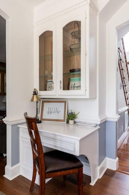 Cozy House located in a Friendly Neighborhood! view 5