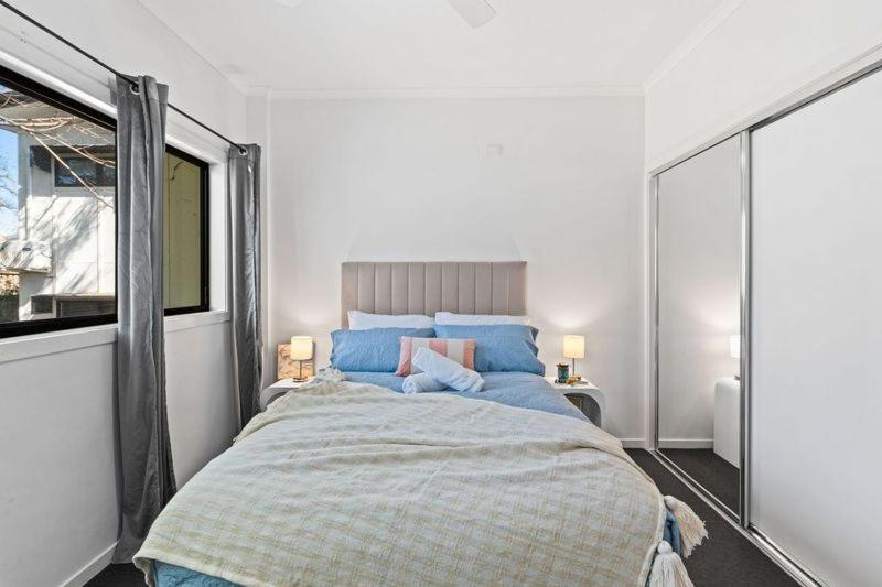 Brisbane Vacations - Beautiful Norman Park apartment - Property Image 10