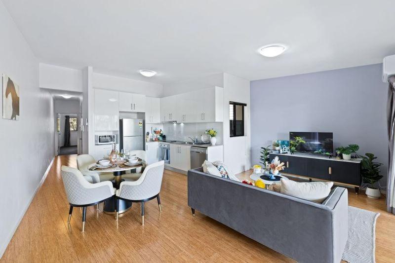 Brisbane Vacations - Beautiful Norman Park apartment - Property Image 24