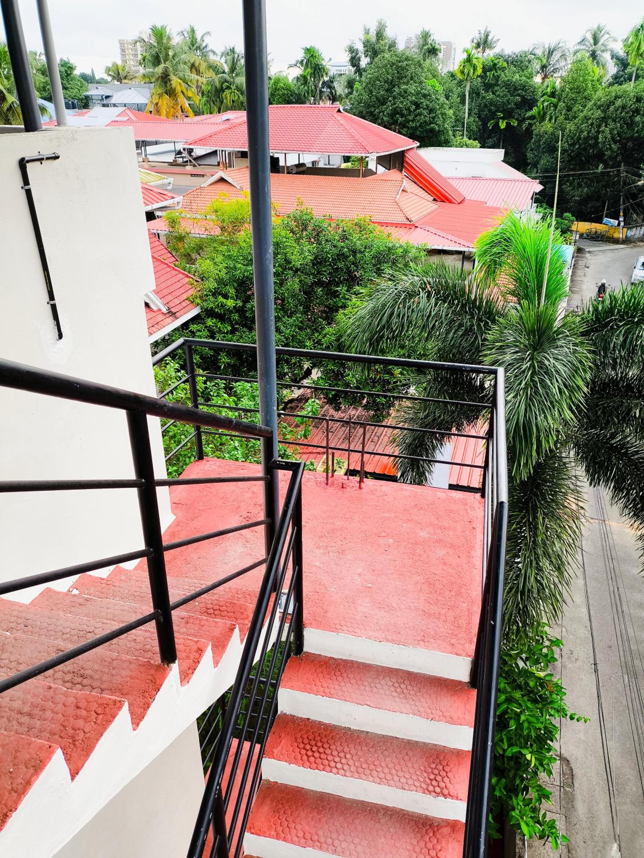Hostel Stayzo view 3
