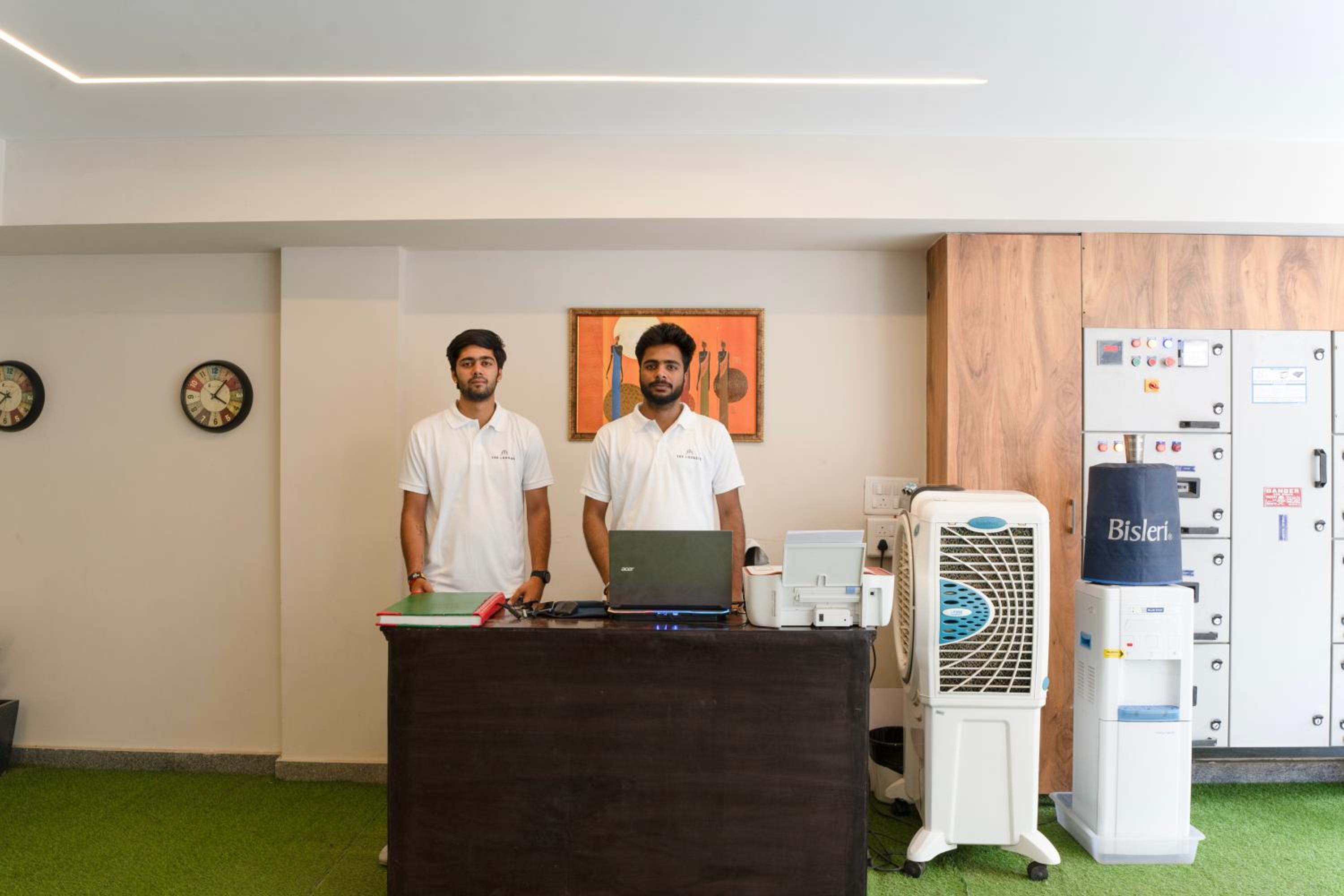 The Lodgers Luxury 1 BHK Serviced Apartment in Gurugram Near Millennium City Centre Metro