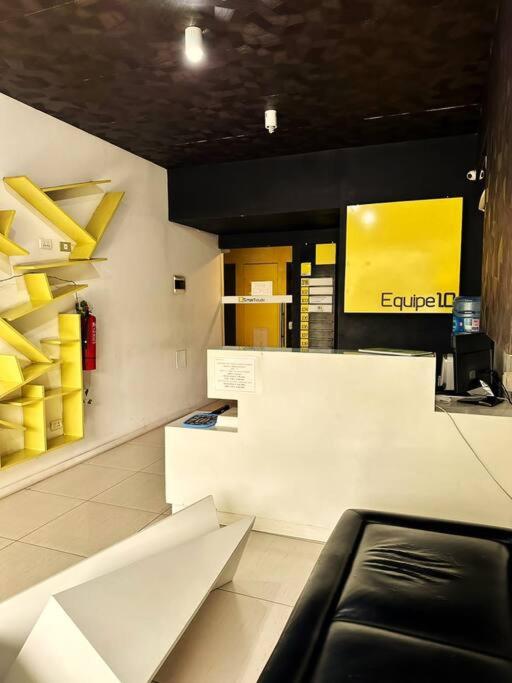 Apartamento con 2 camas grandes Smart Studio Equipetrol