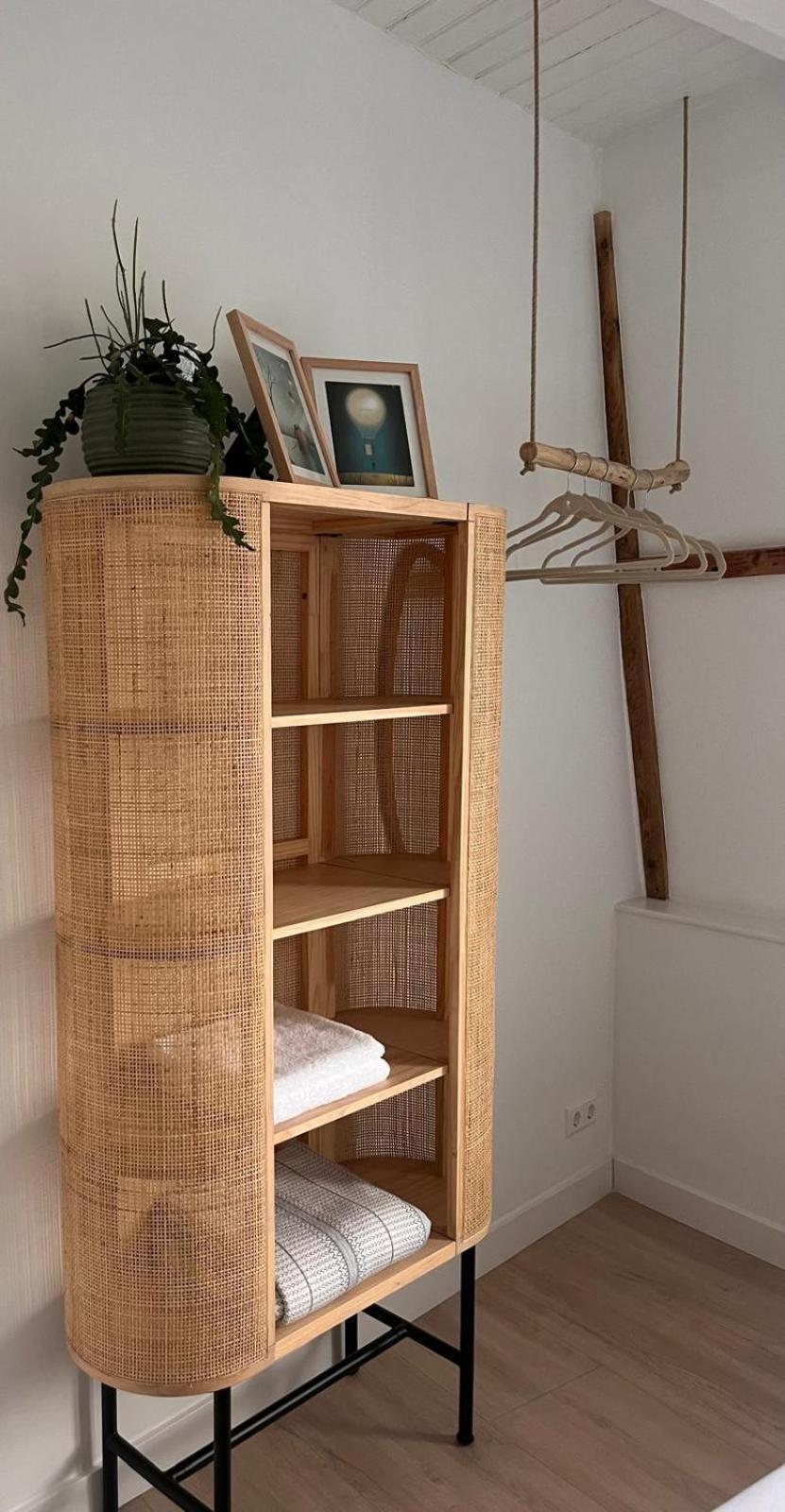 Little Loft, Summerhouse near the beach free parking- Have a nice stay!