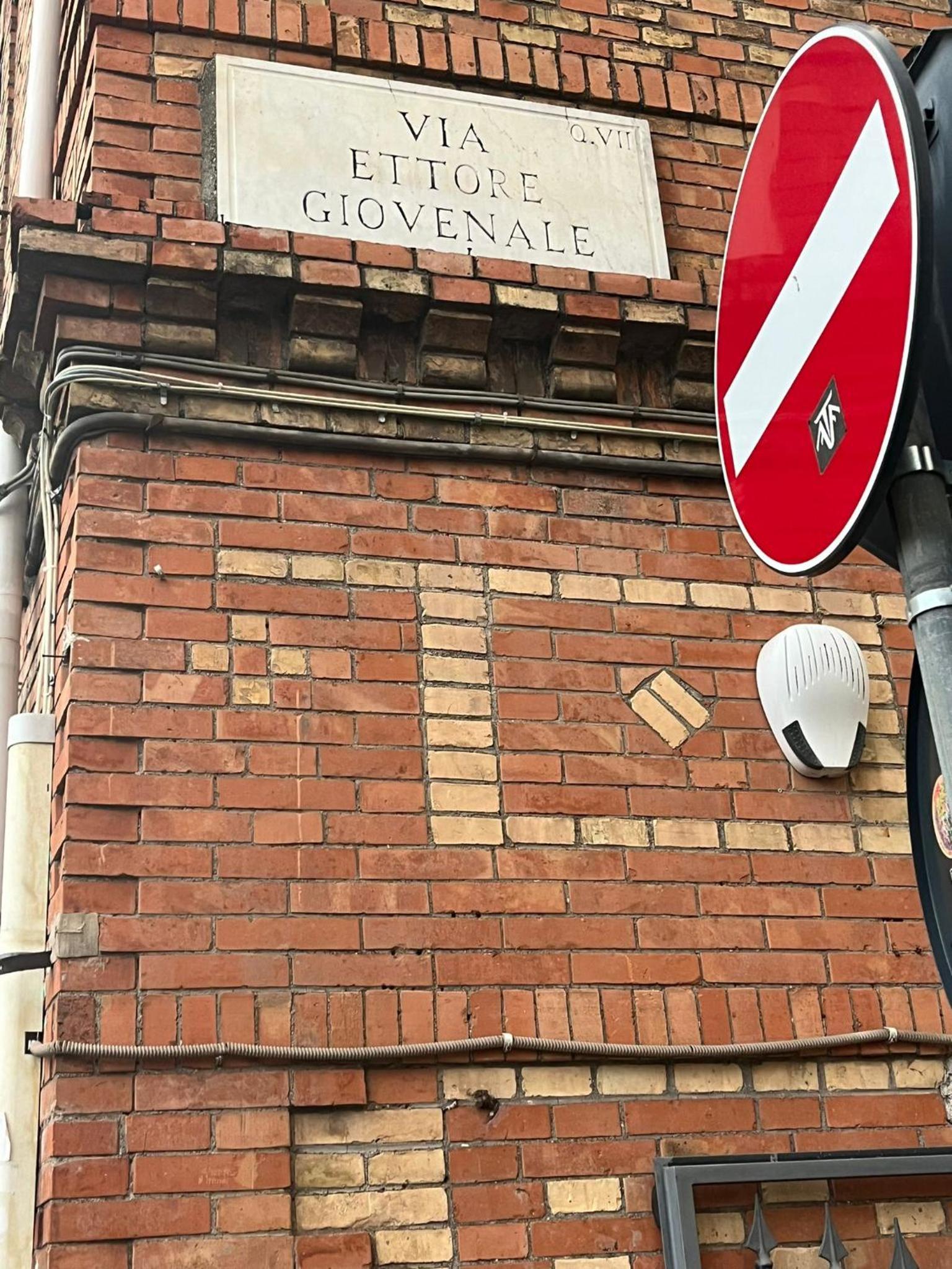 Happy Domus Roma - Giovenale 60