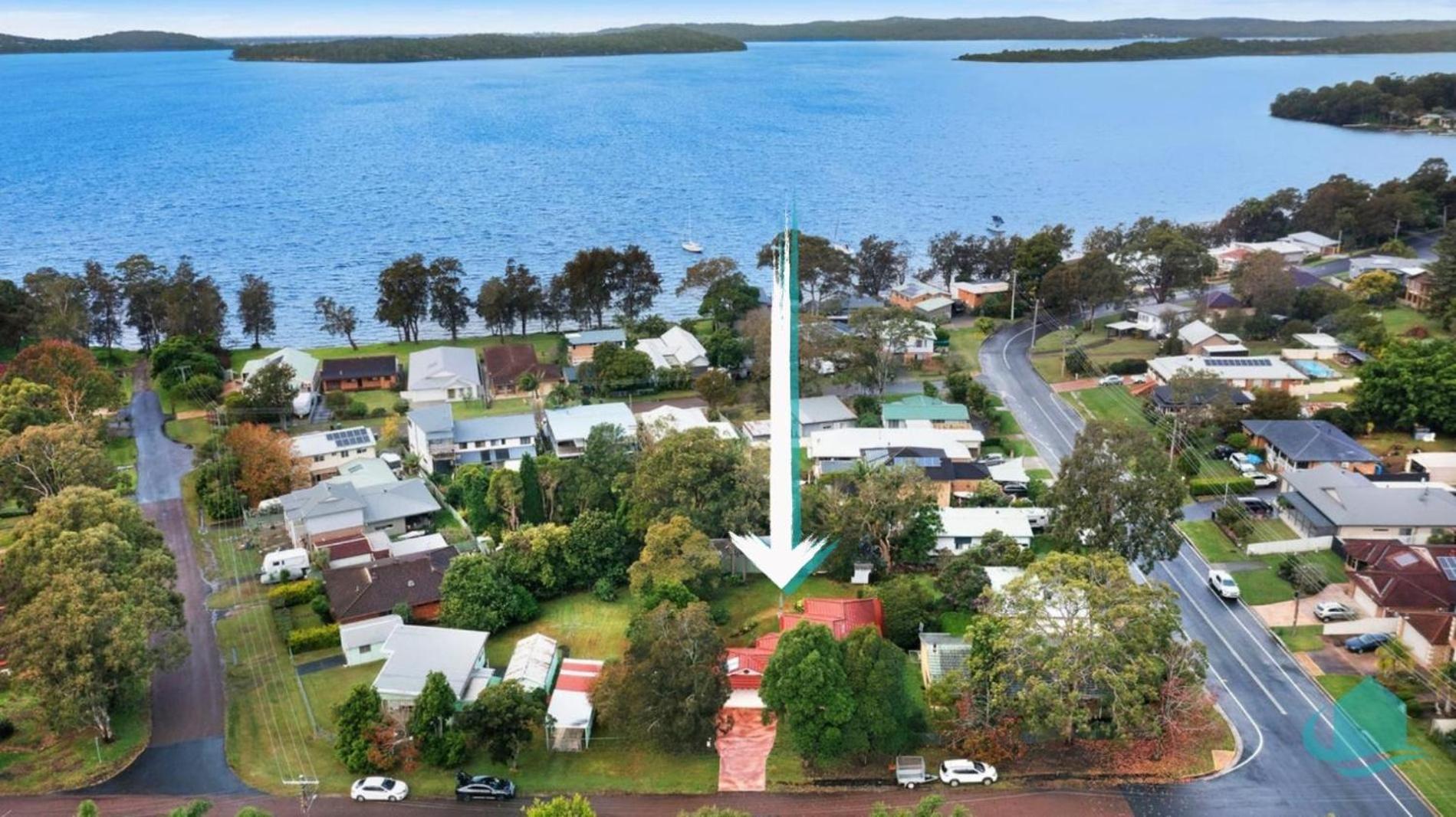 Balcolyns Beauty - the ultimate lakeside escape