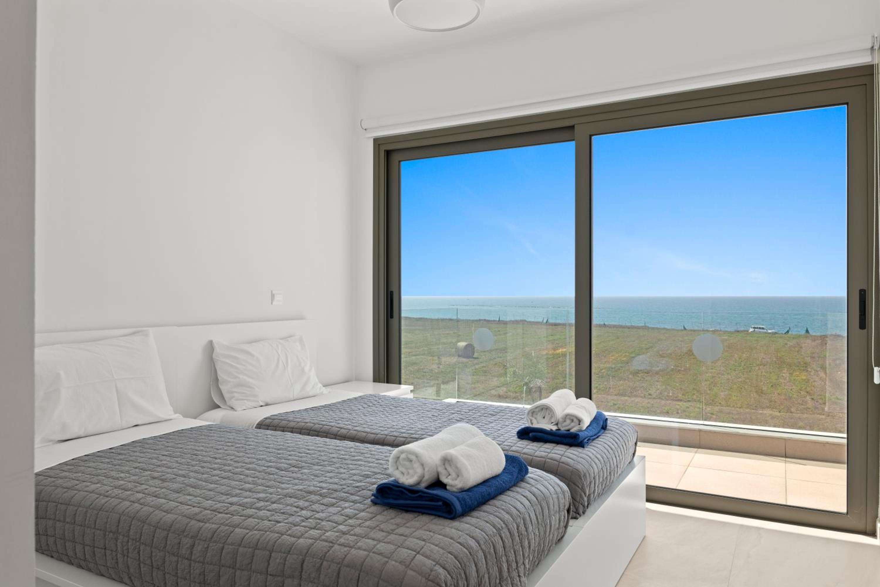 Serenity Waves Villa 6