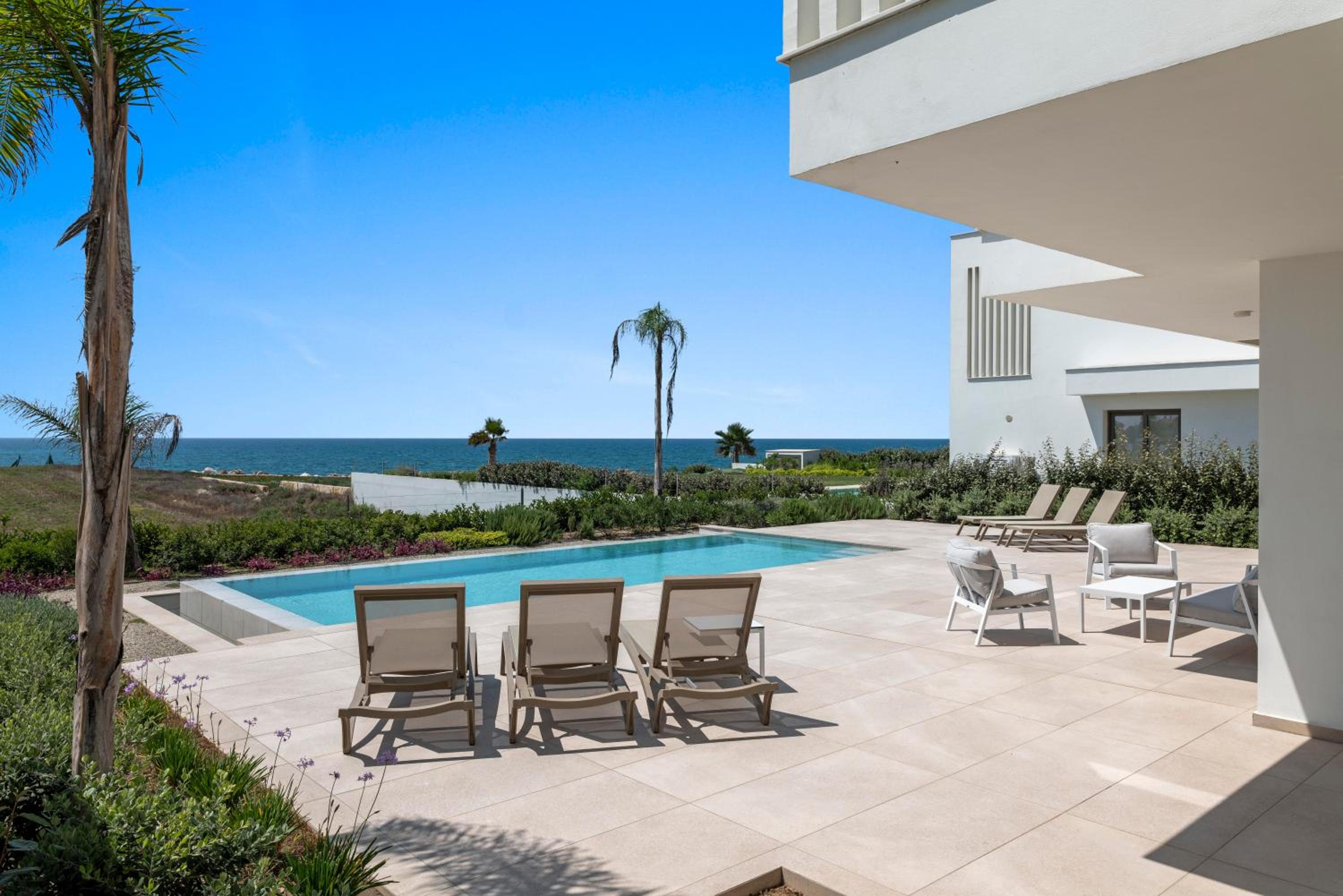 Serenity Waves Villa 6