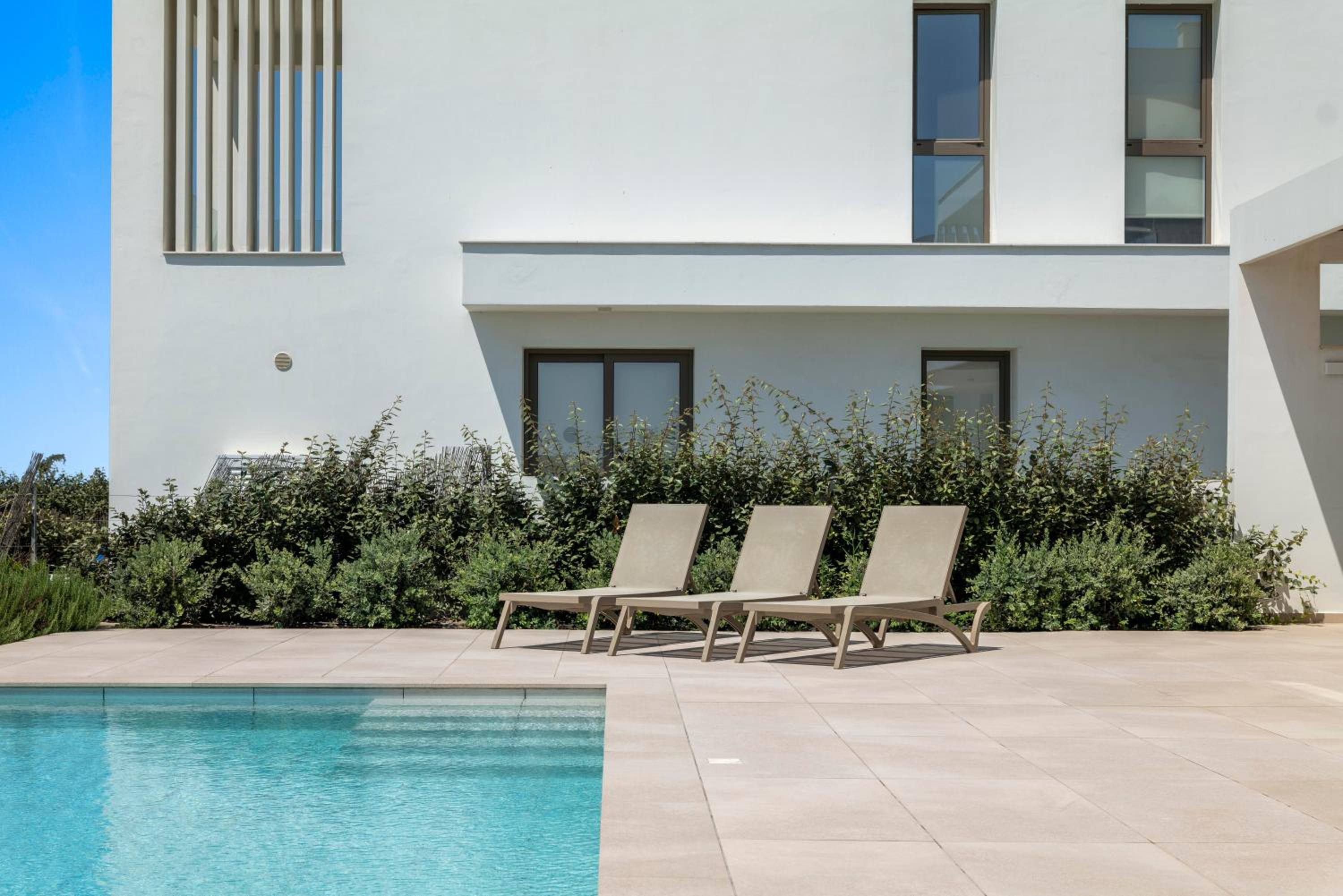 Serenity Waves Villa 6