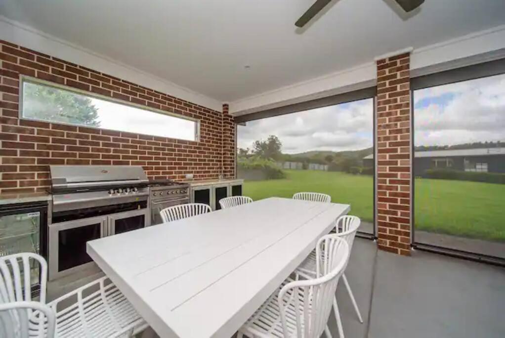 Family-Friendly Gorgeous Farm House TF1952New