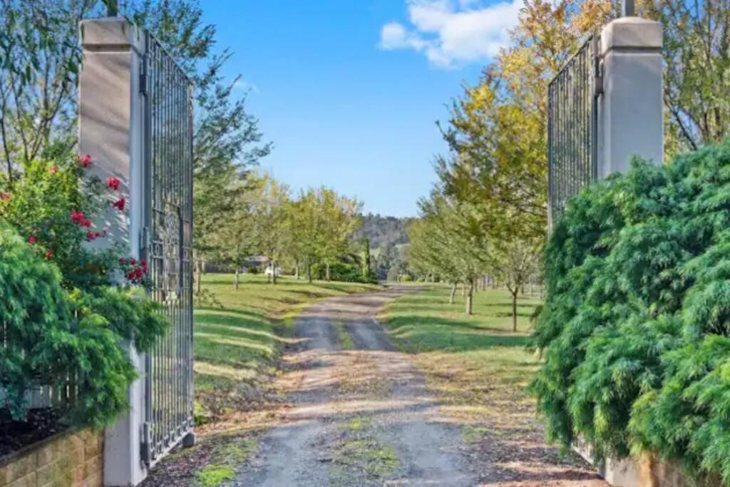 Family-Friendly Gorgeous Farm House TF1952New