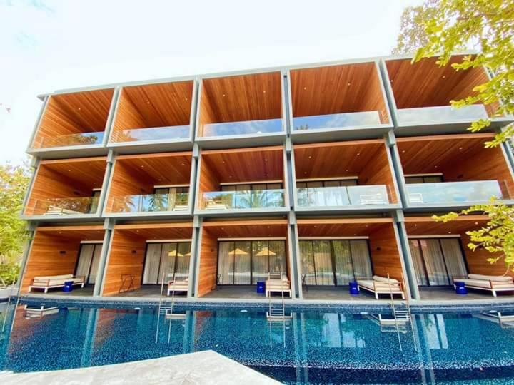 Sichon Cabana Beach Resort