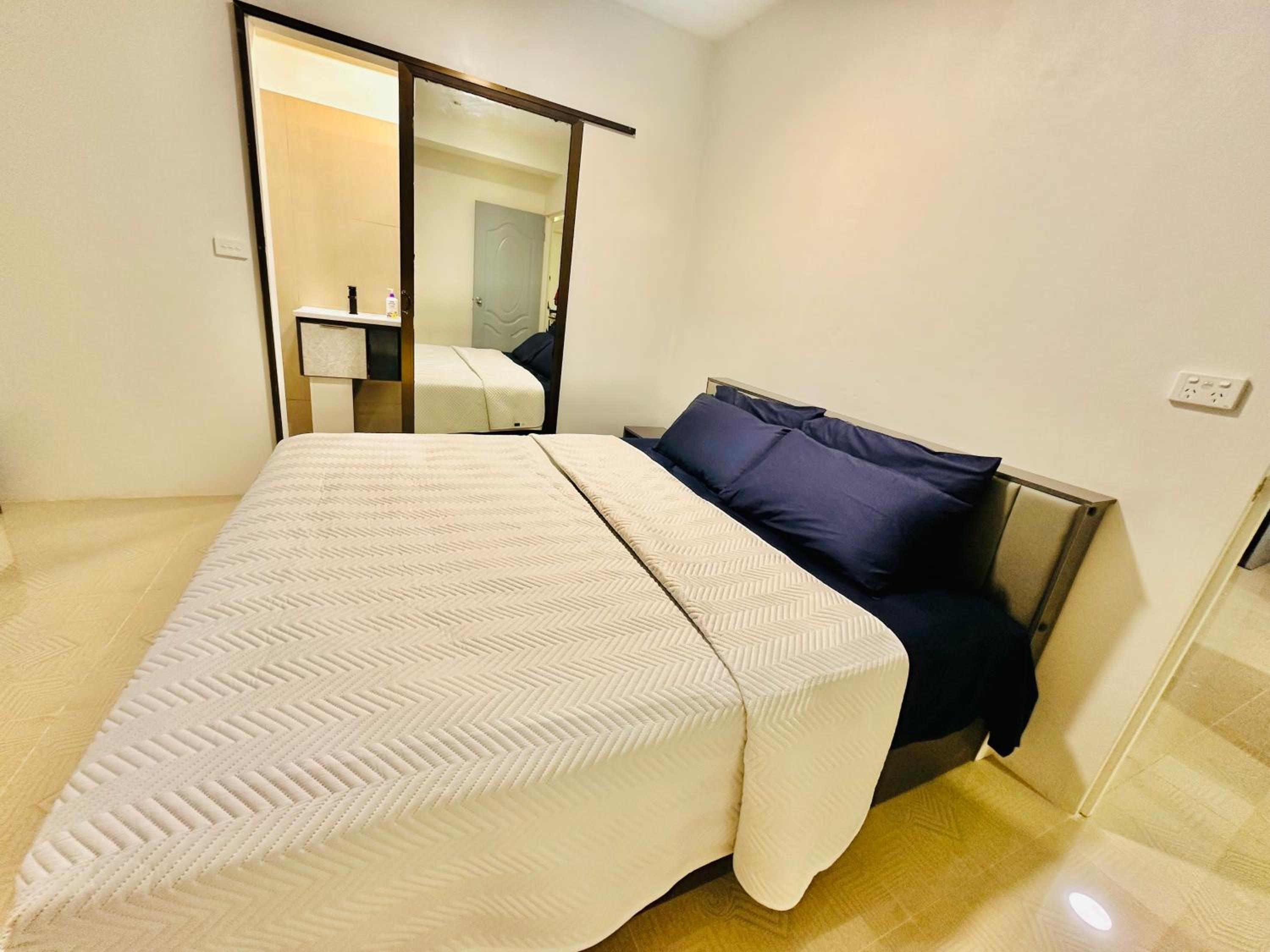 VNZ Luxury Apartment