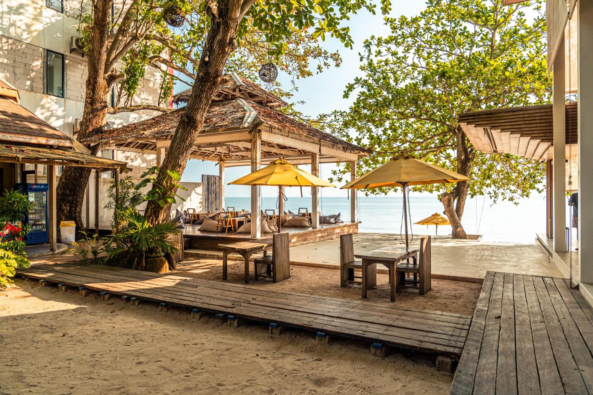Sichon Cabana Beach Resort