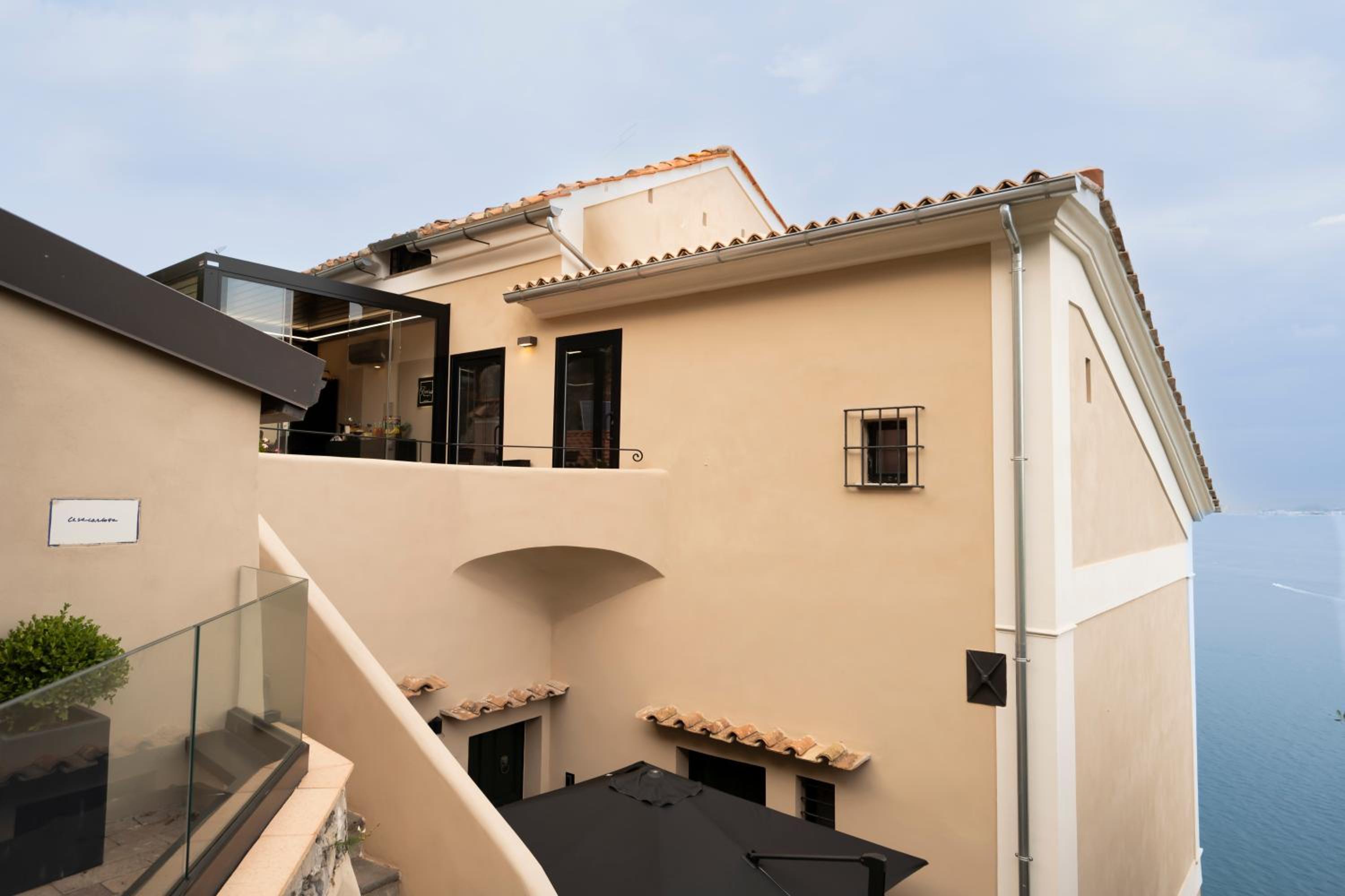 Hotel Kemì Luxury Suites