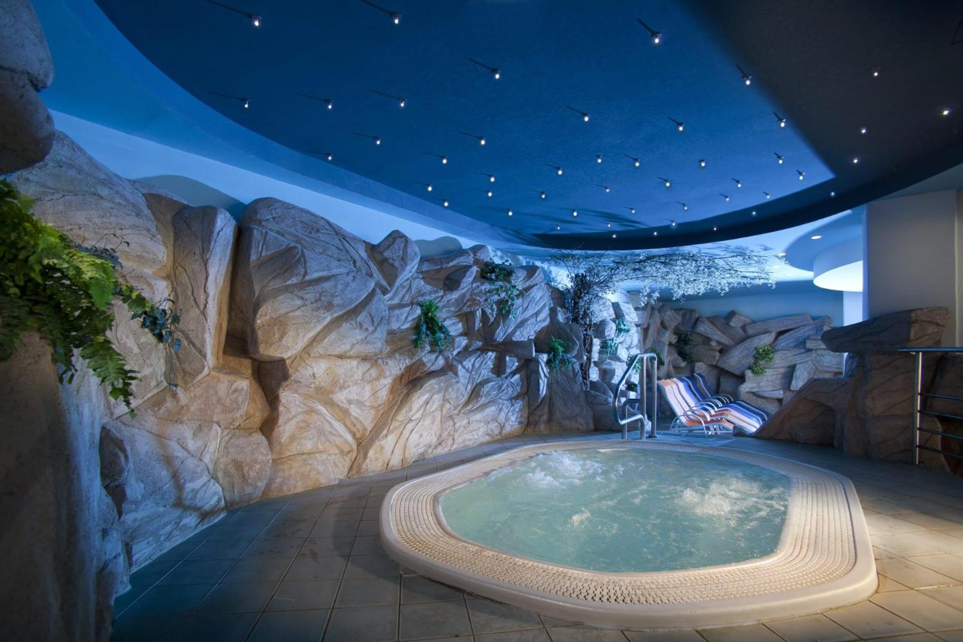Lux Chalet - Sauna and Hot Tub