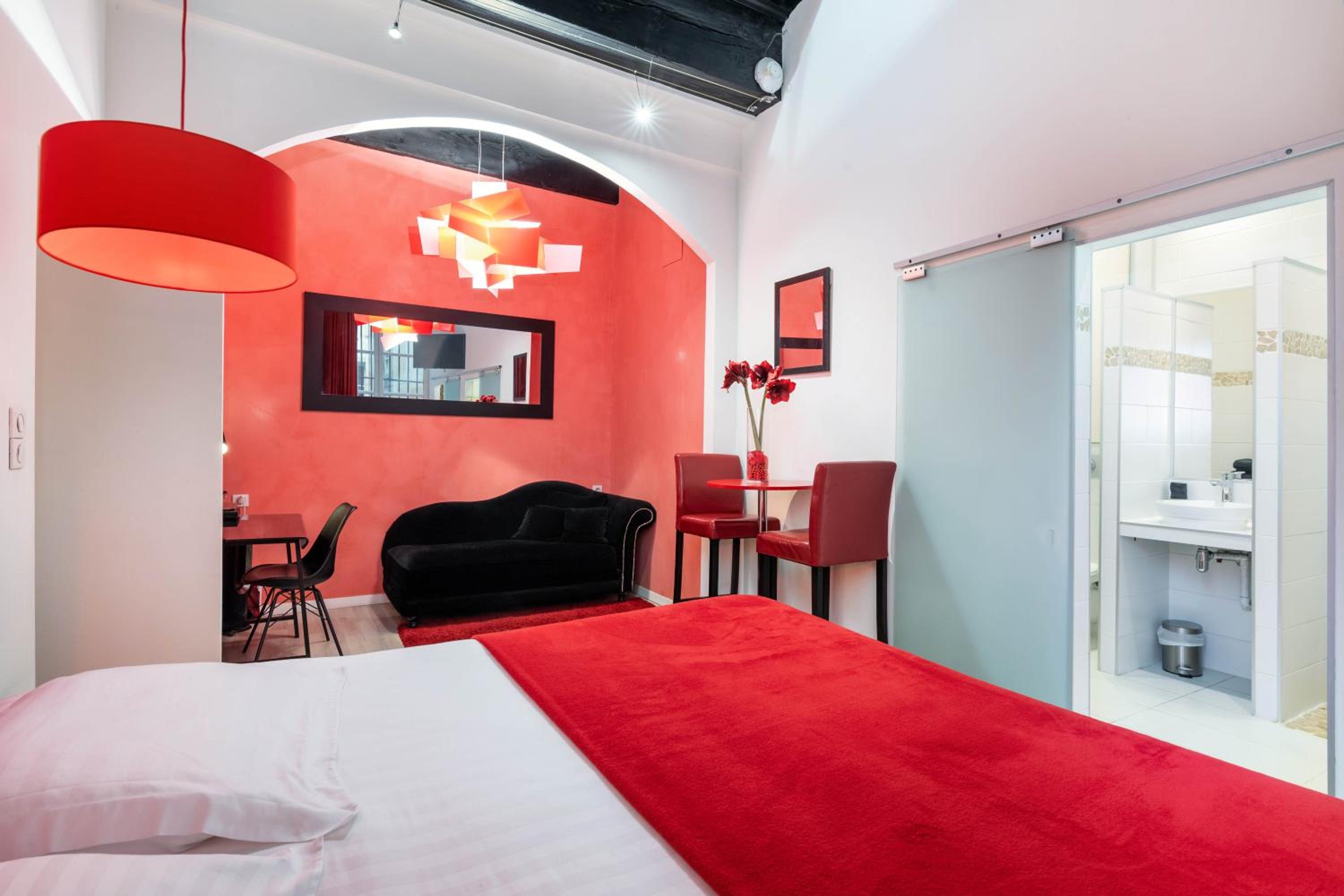 hotel room