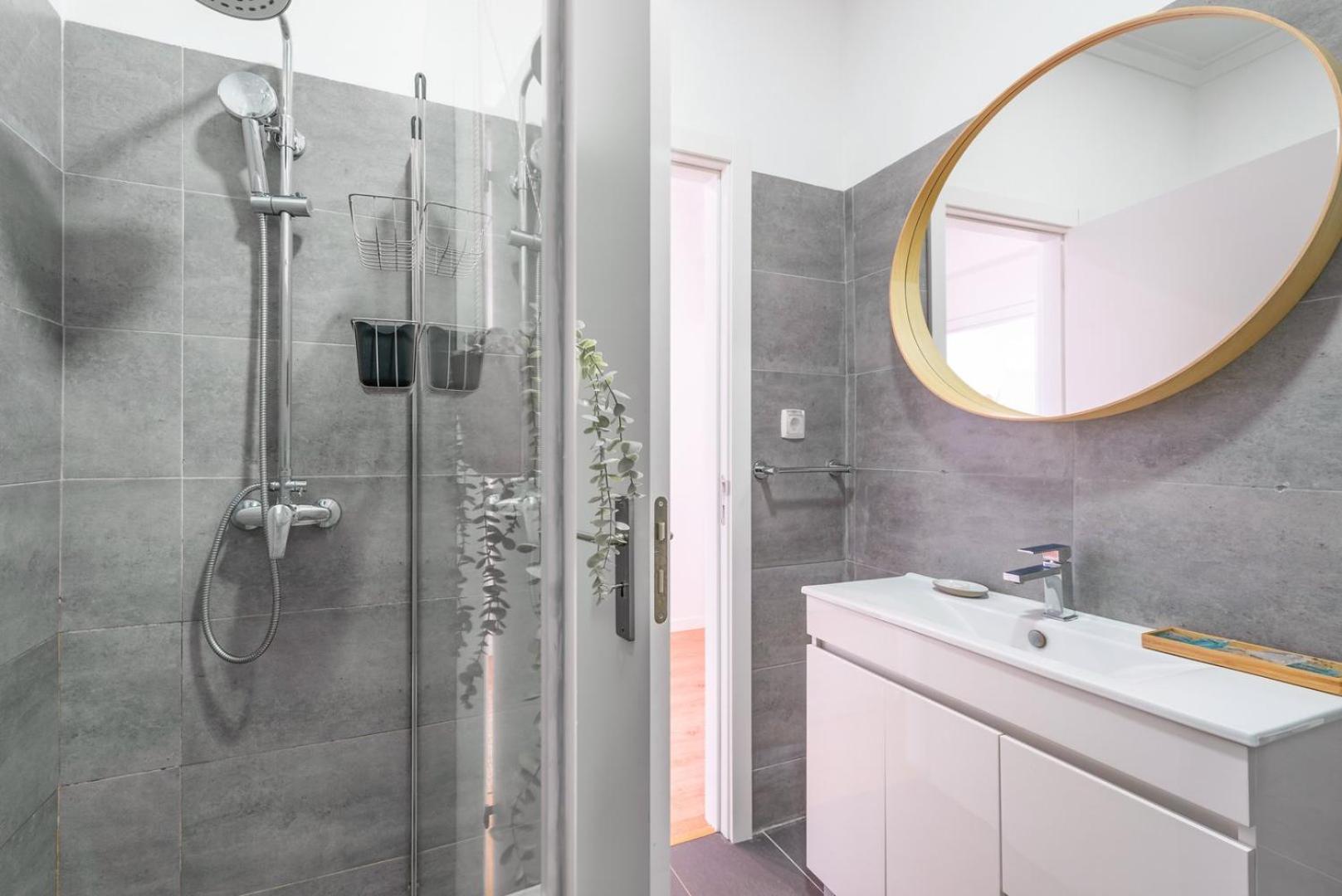GuestReady - Vibrant 2BR Apartment view 3